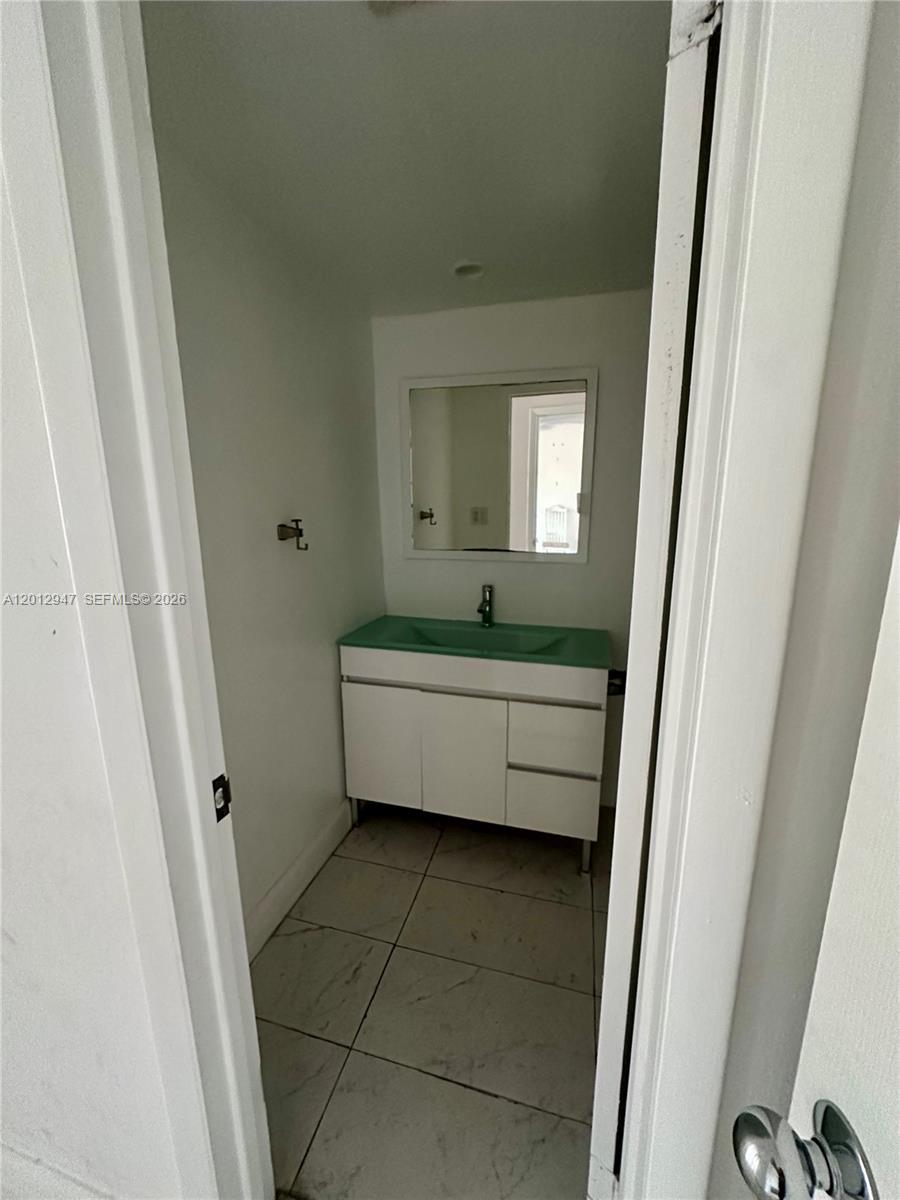ROLLING GREEN CONDO C - Residential