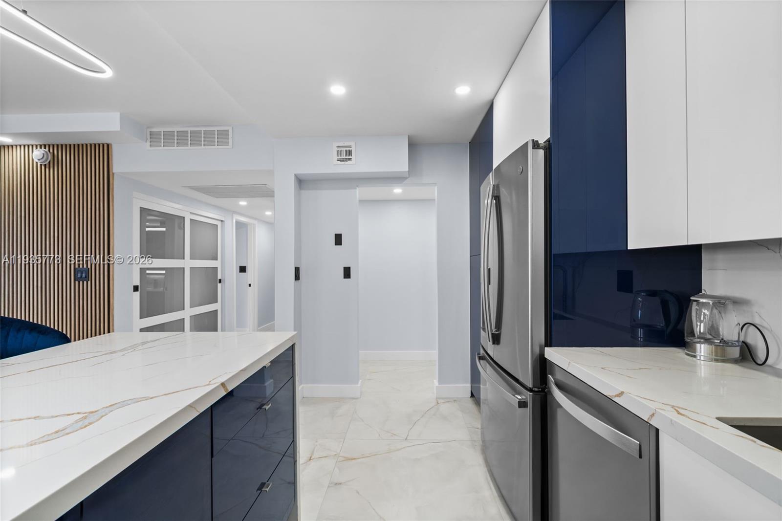 OCEANVIEW BUILDING B COND - Residential