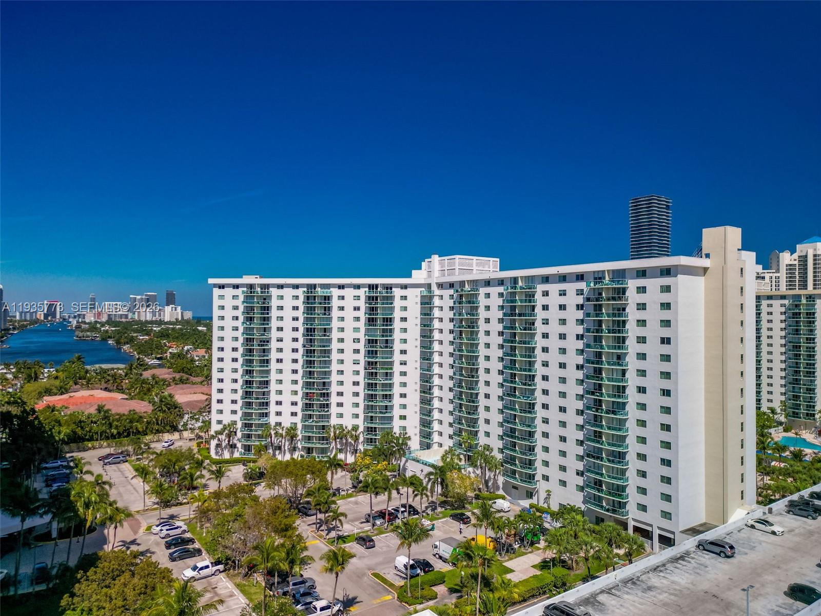 OCEANVIEW BUILDING B COND - Residential