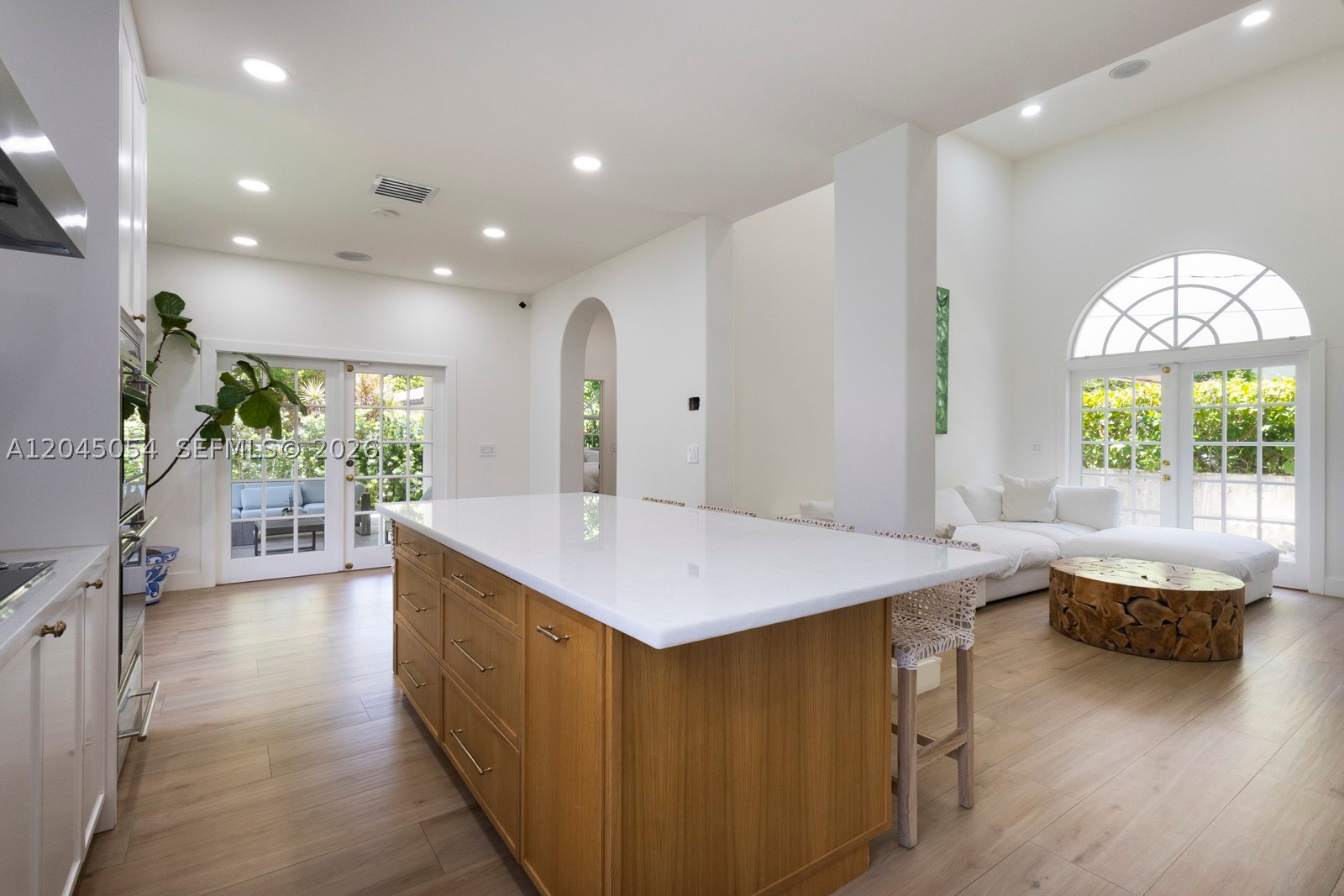 CORAL GABLES C C SEC 3 - Residential