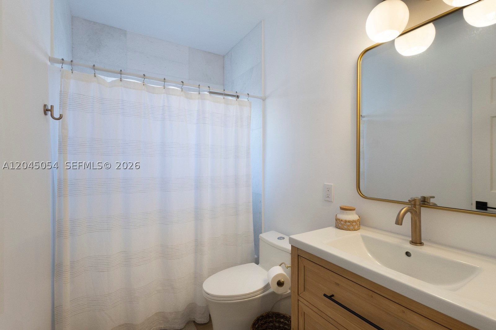 CORAL GABLES C C SEC 3 - Residential