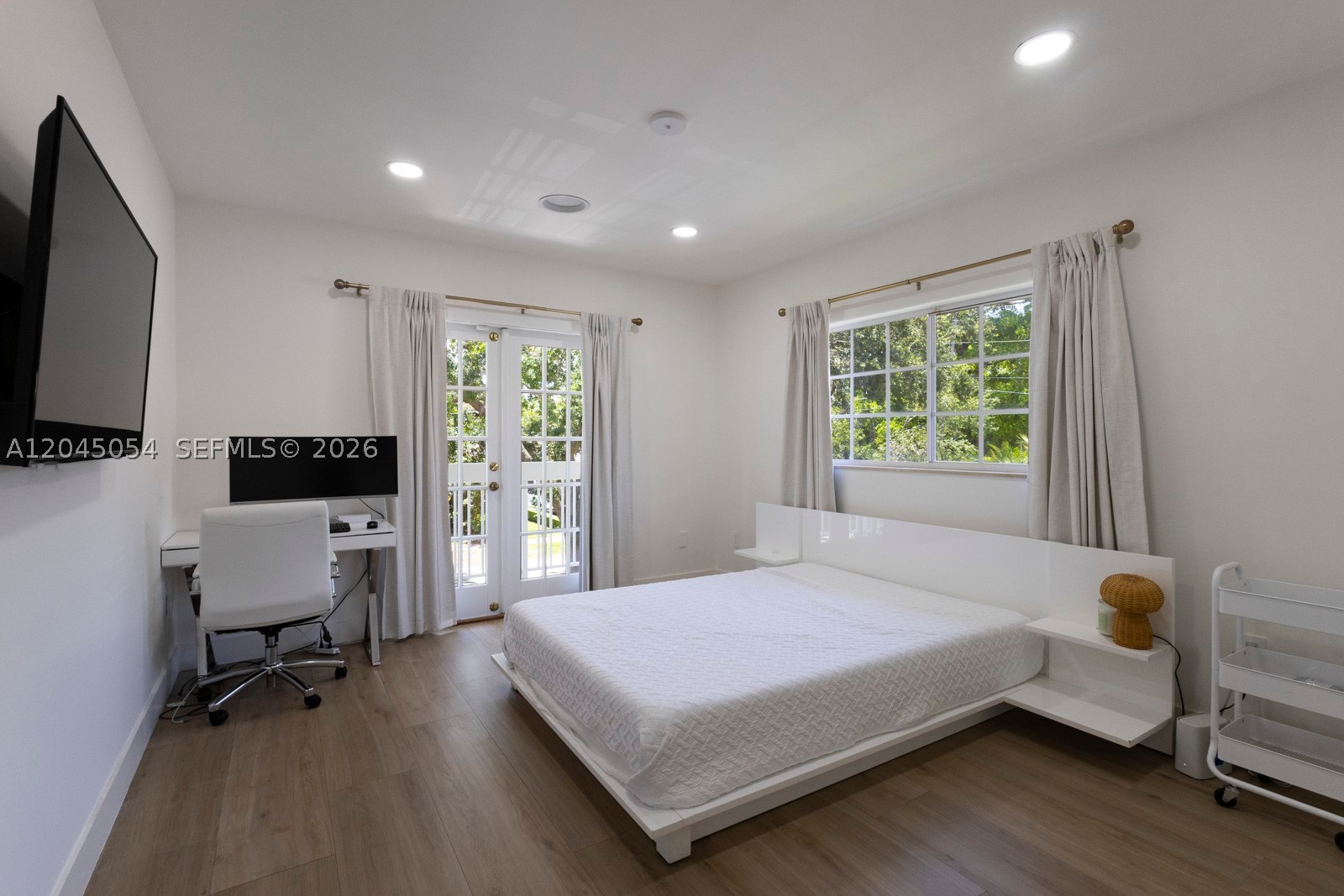CORAL GABLES C C SEC 3 - Residential