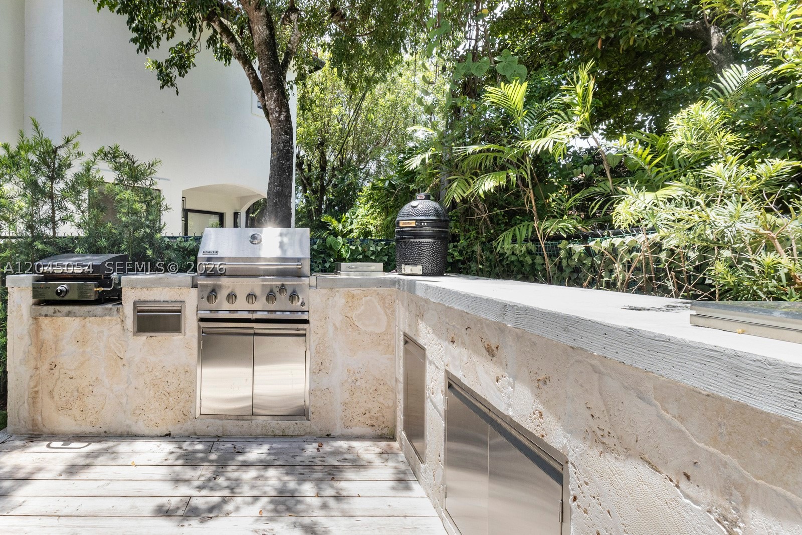 CORAL GABLES C C SEC 3 - Residential