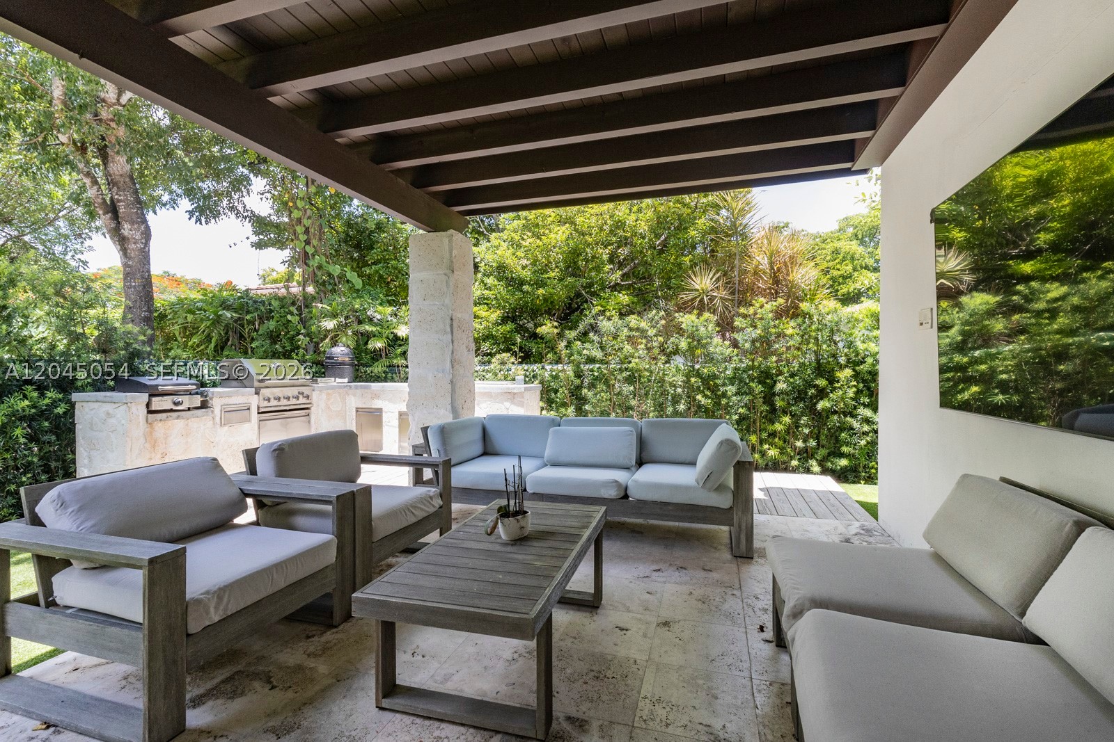 CORAL GABLES C C SEC 3 - Residential