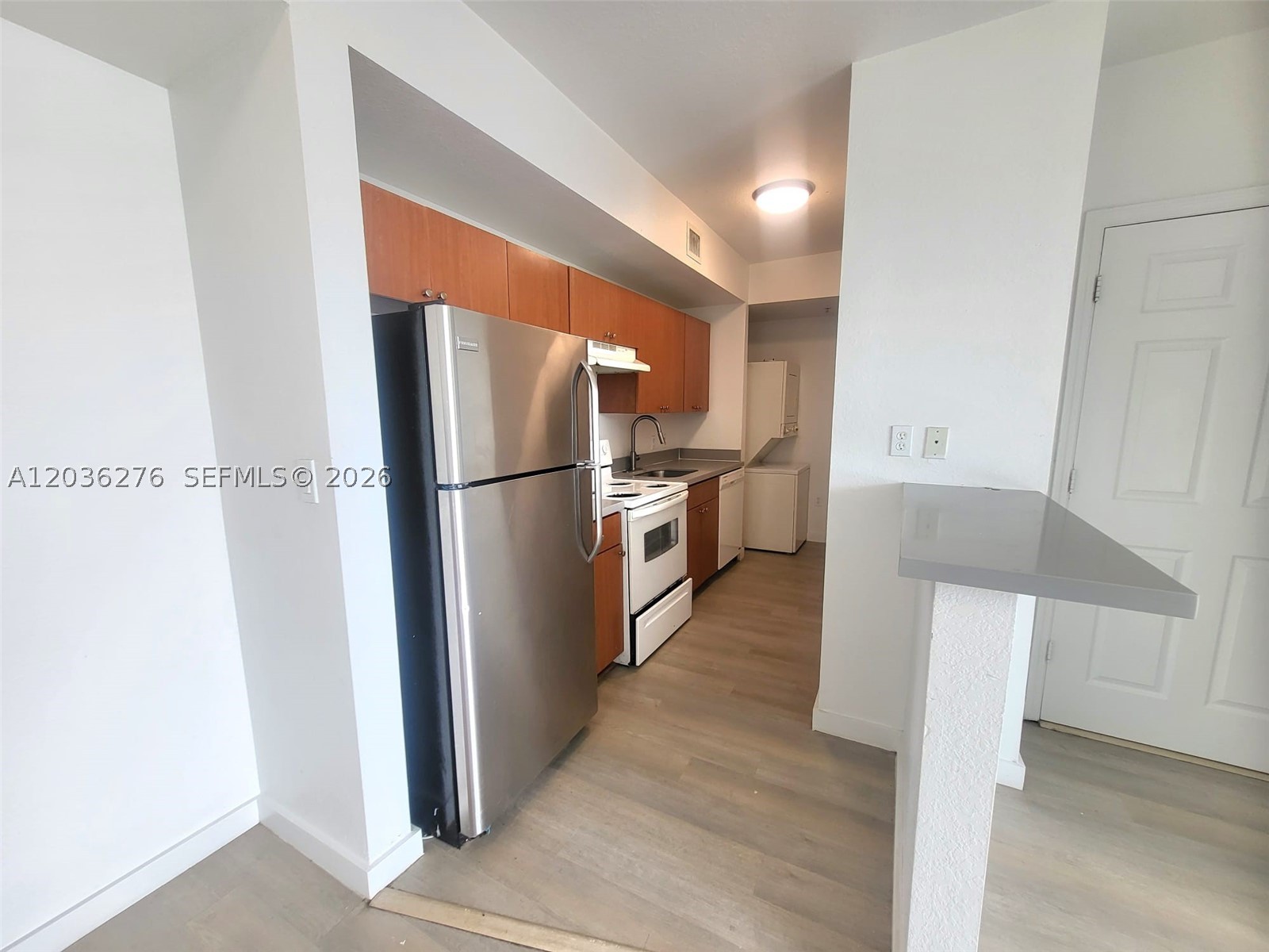 BRICKELL RIVERVIEW - Residential Lease