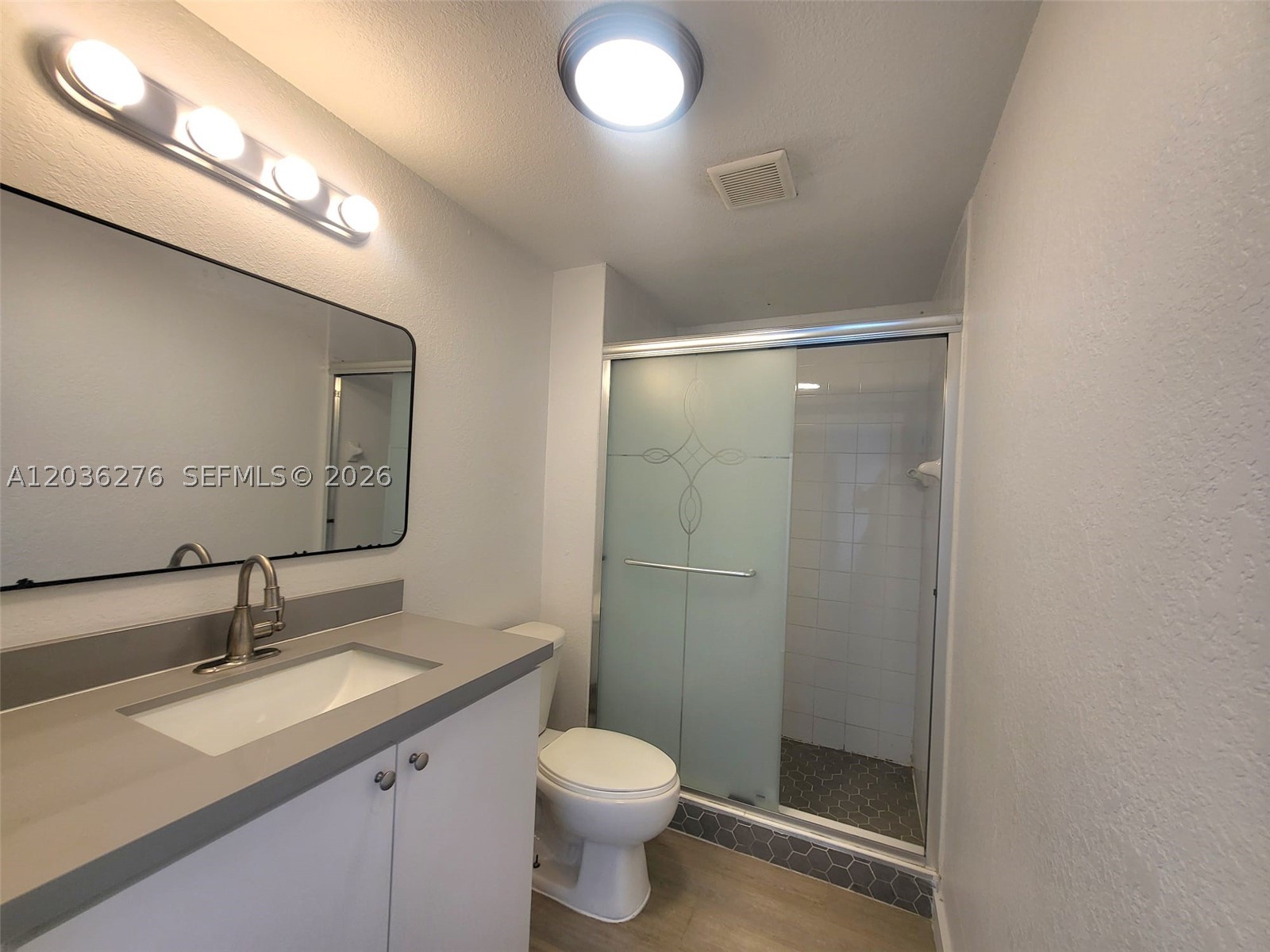BRICKELL RIVERVIEW - Residential Lease