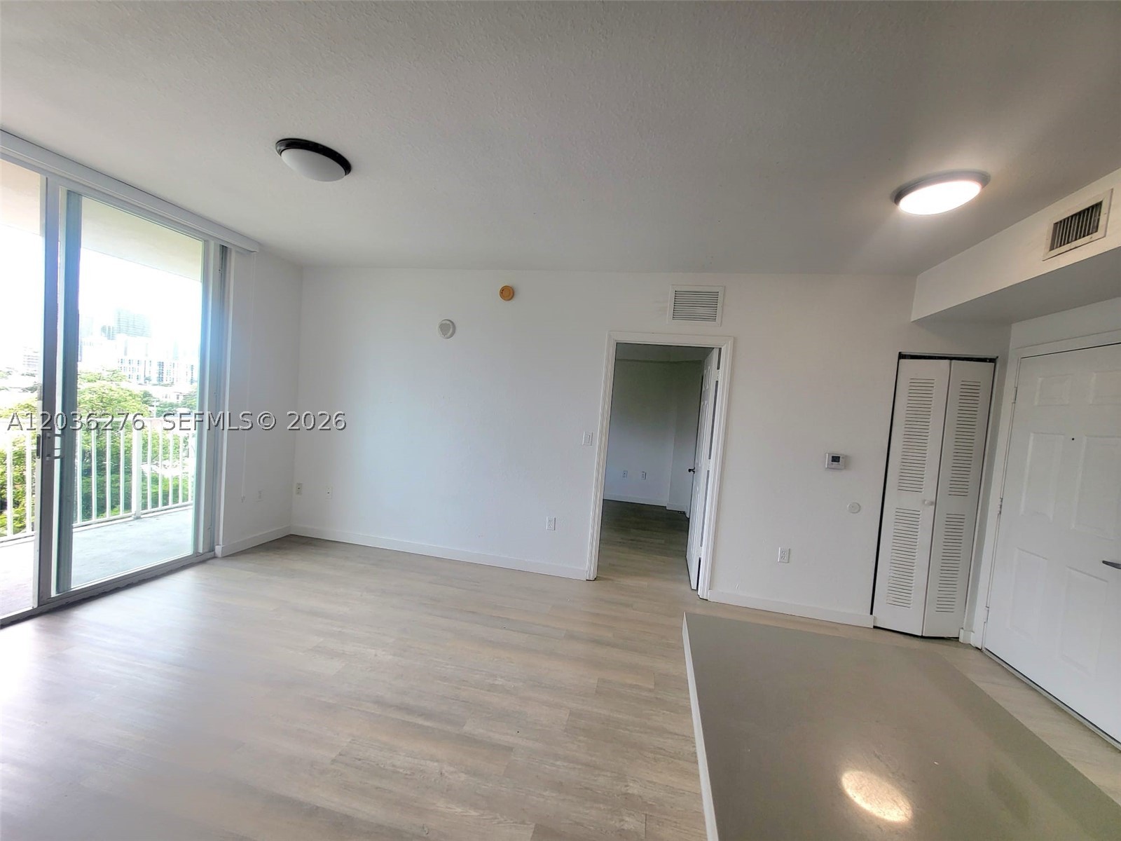 BRICKELL RIVERVIEW - Residential Lease