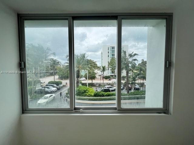MIRADOR 1000 CONDO - Residential