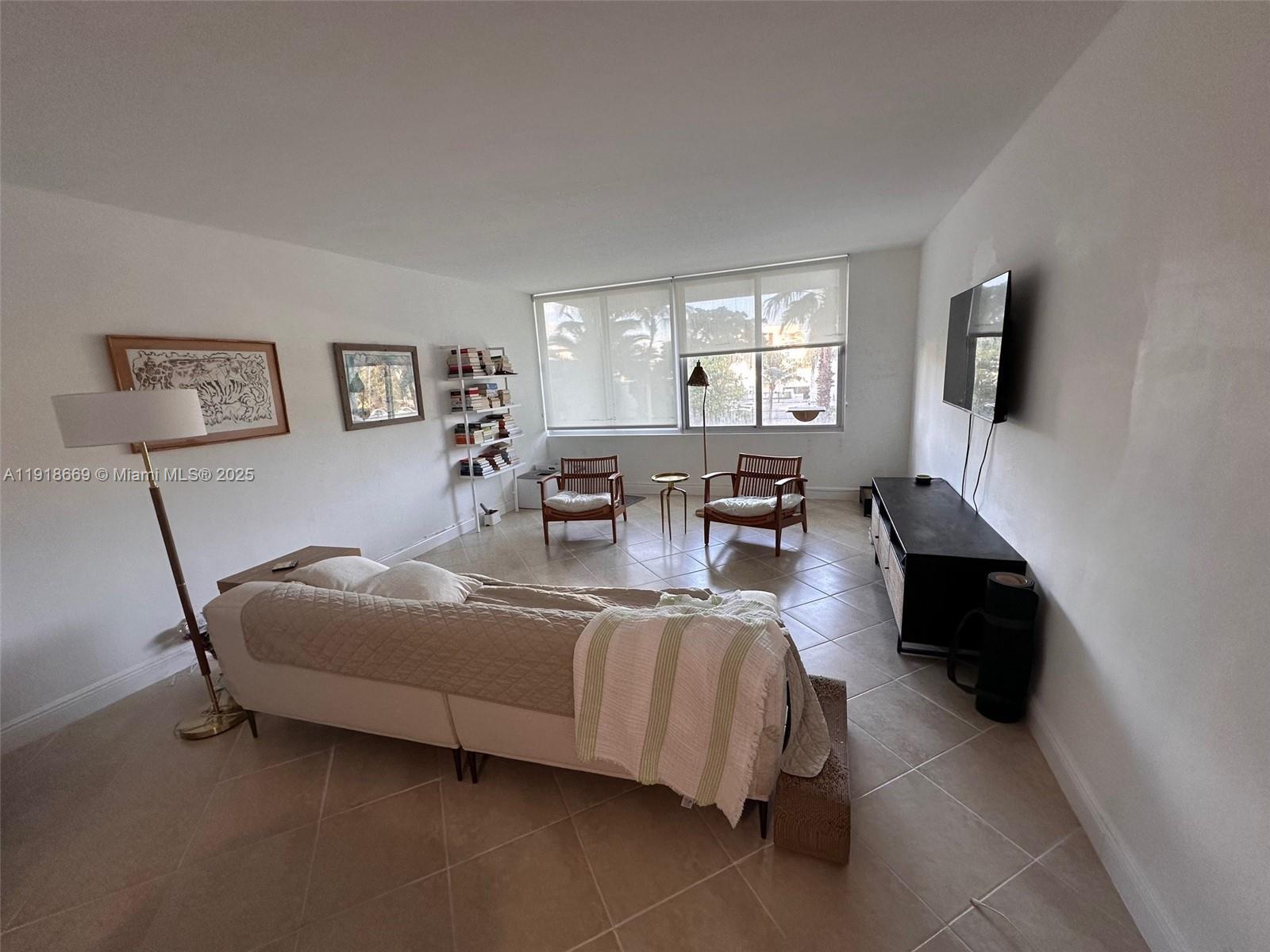 MIRADOR 1000 CONDO - Residential