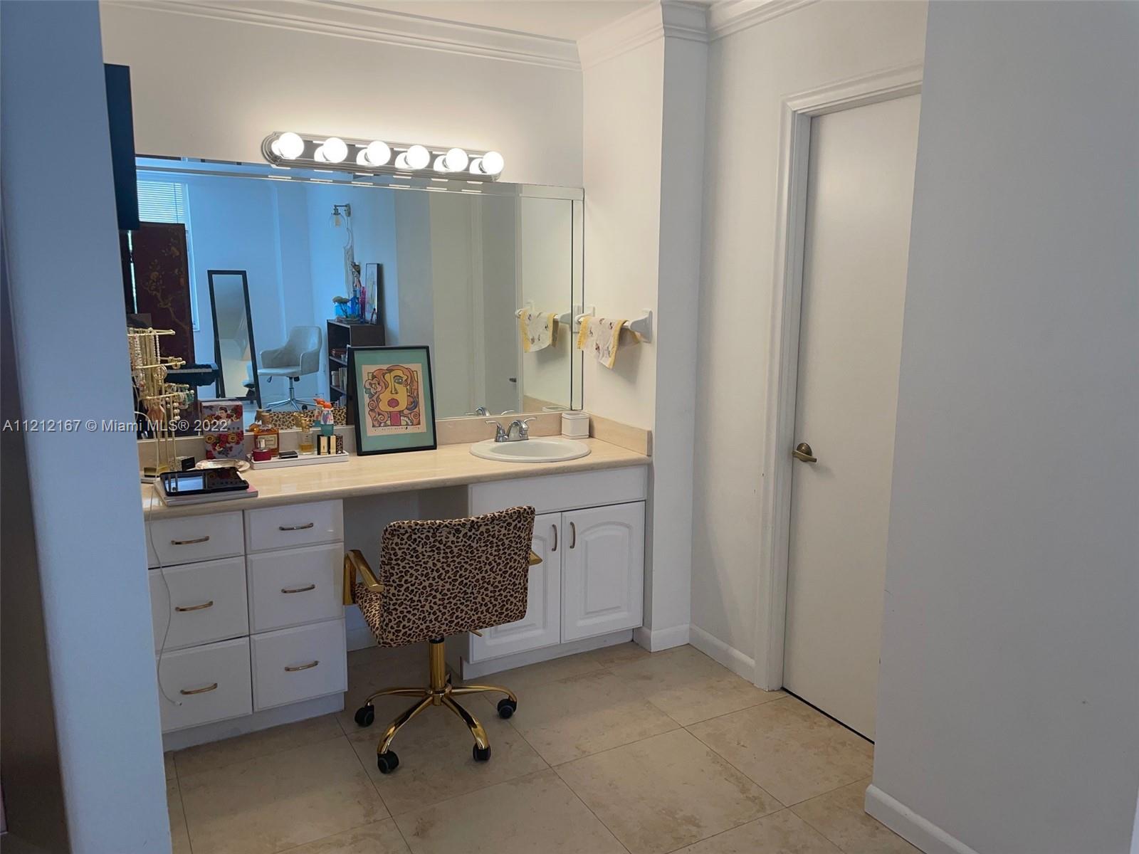 GABLES PLAZA CONDO - Residential Lease