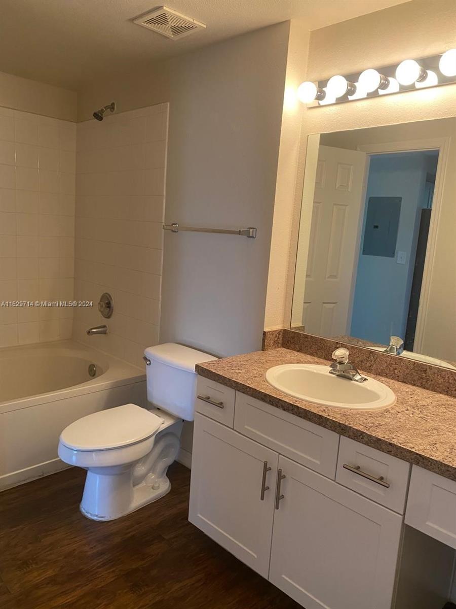 MARQUESA CONDO - Residential Lease