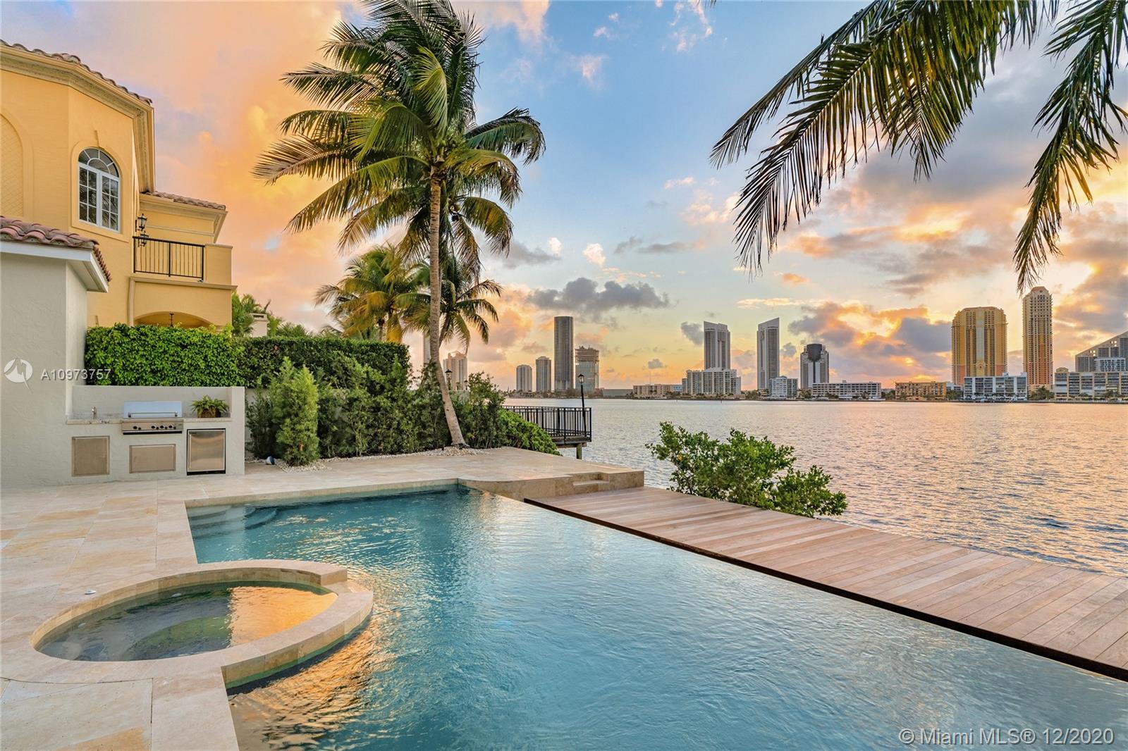 ISLAND ESTATES - Residential