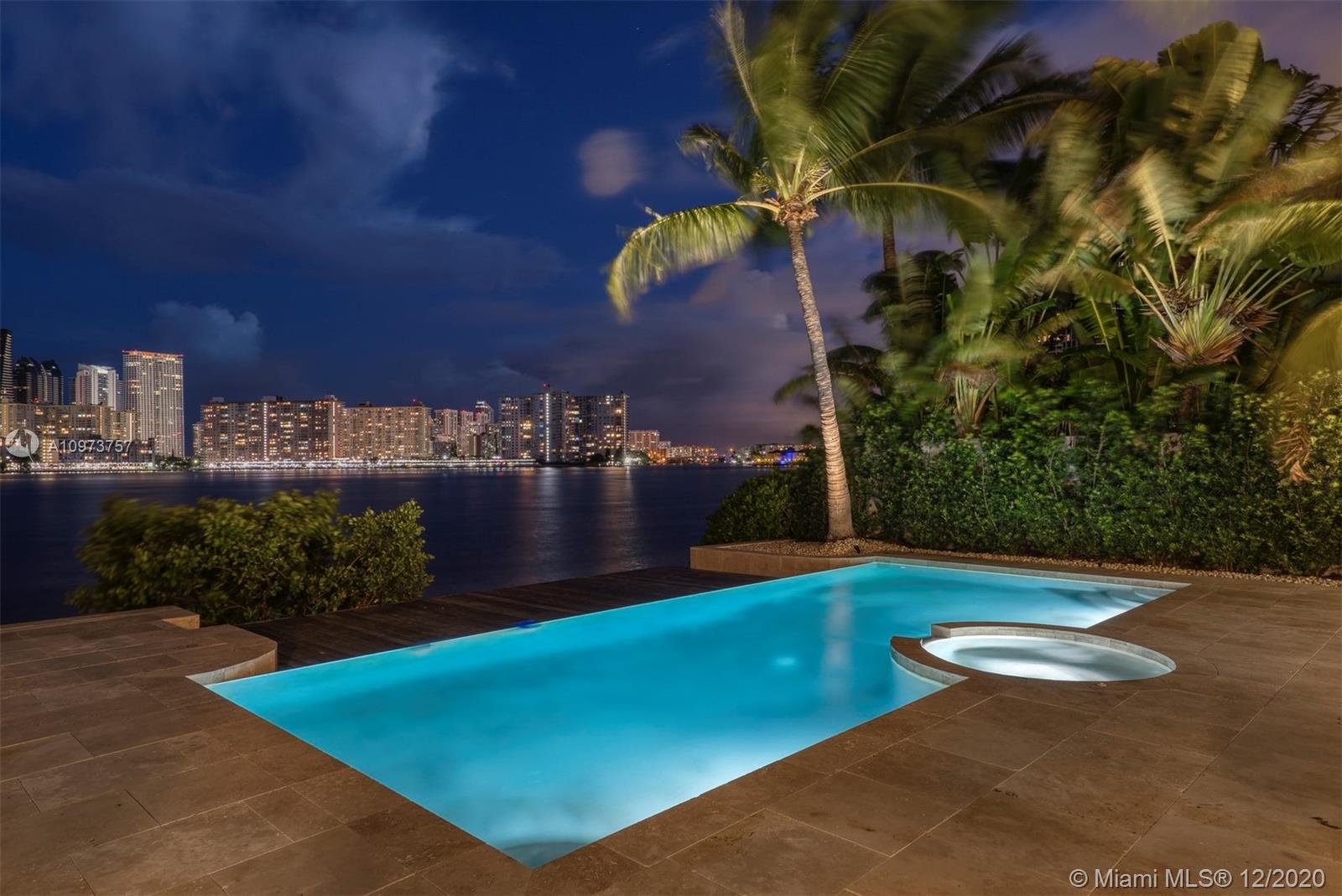 ISLAND ESTATES - Residential