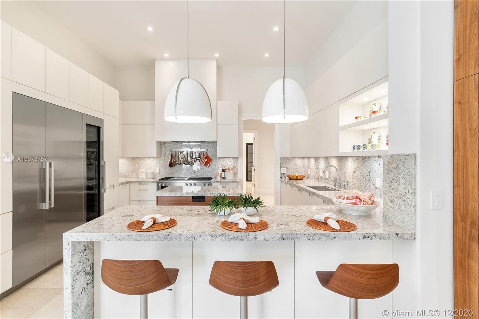 ISLAND ESTATES - Residential