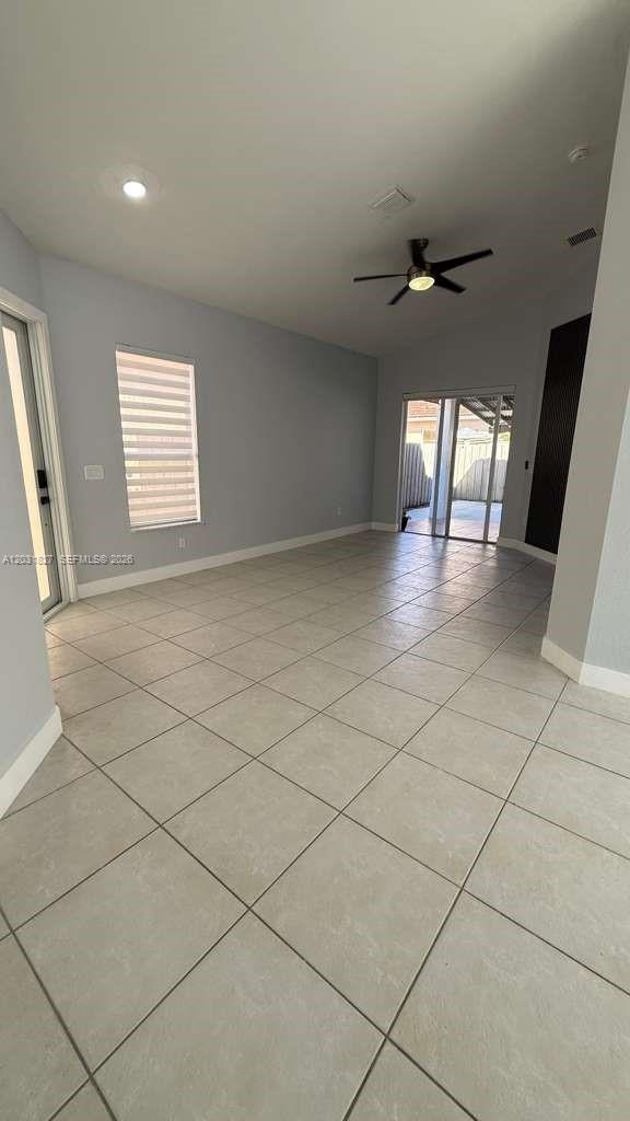 PORTOFINO BAY - Residential Lease