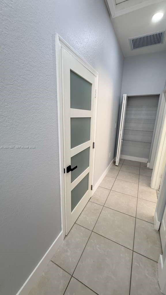 PORTOFINO BAY - Residential Lease
