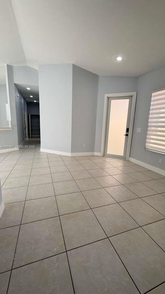 PORTOFINO BAY - Residential Lease