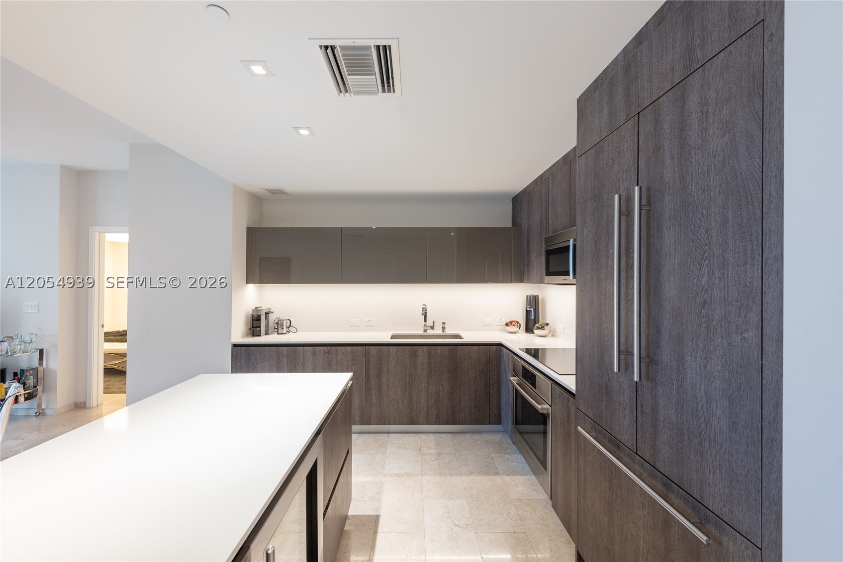 RISE CONDO - Residential