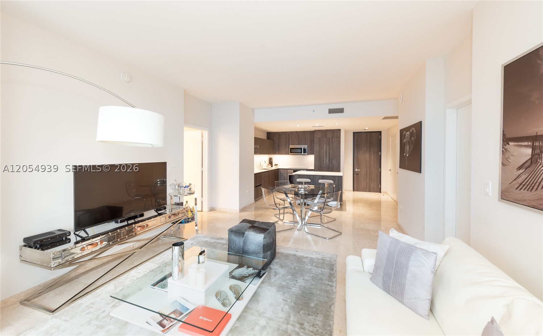 RISE CONDO - Residential