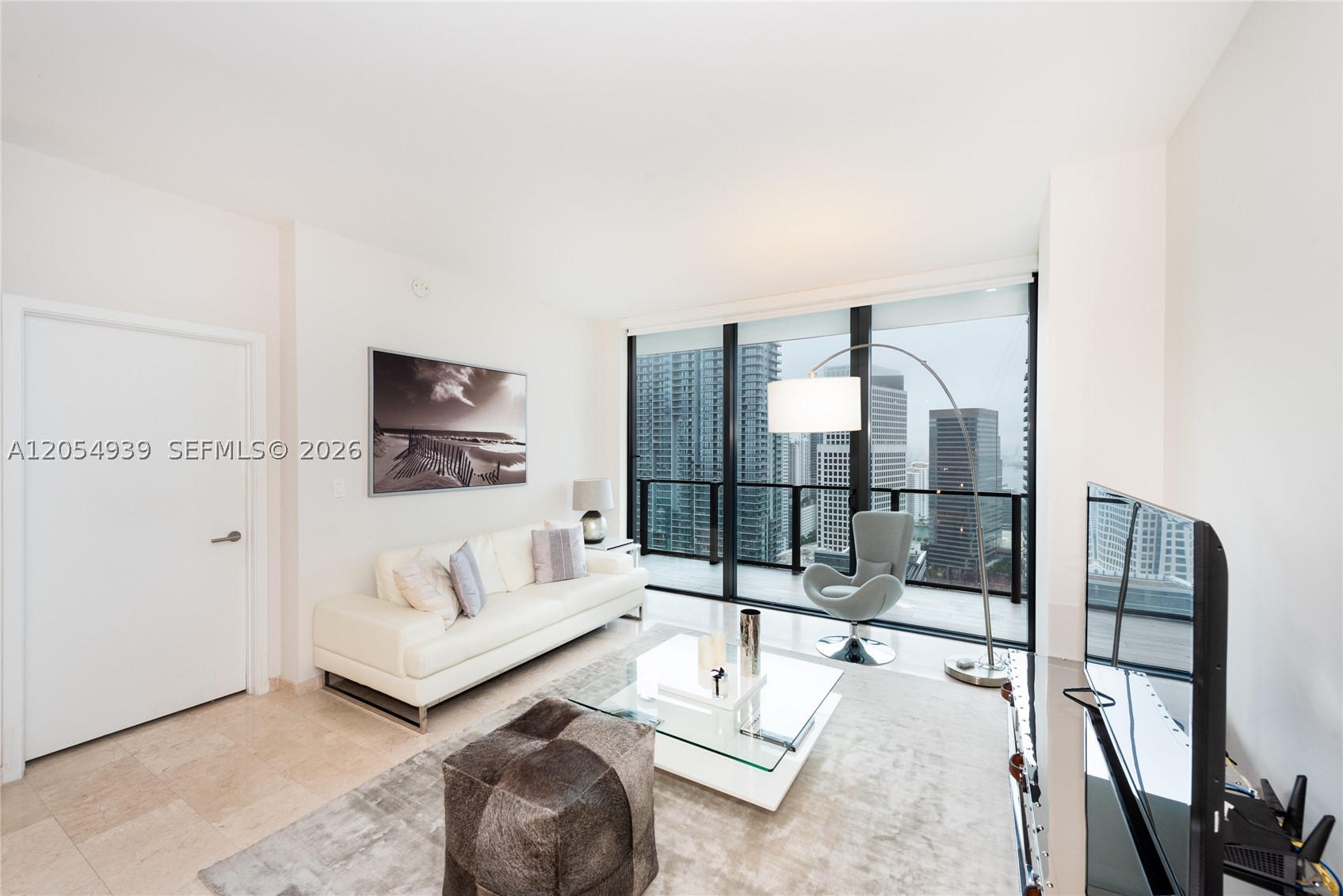 RISE CONDO - Residential