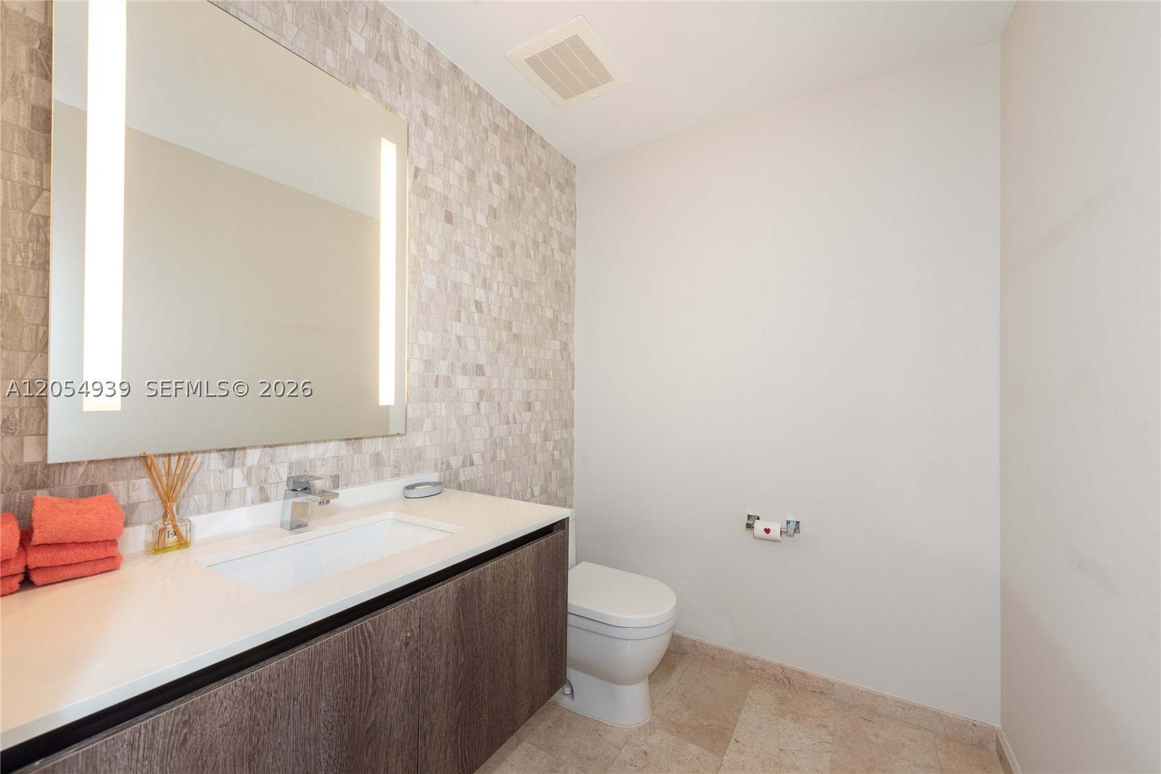 RISE CONDO - Residential