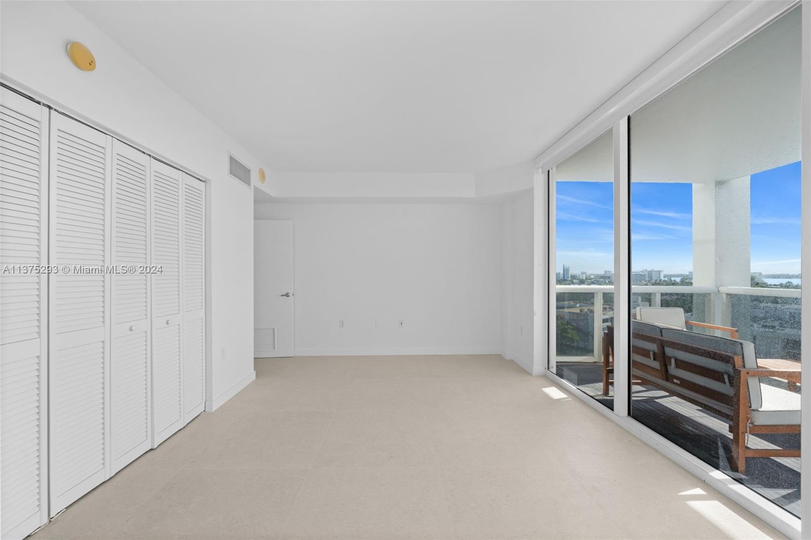Harbour House Condo - Residential Lease