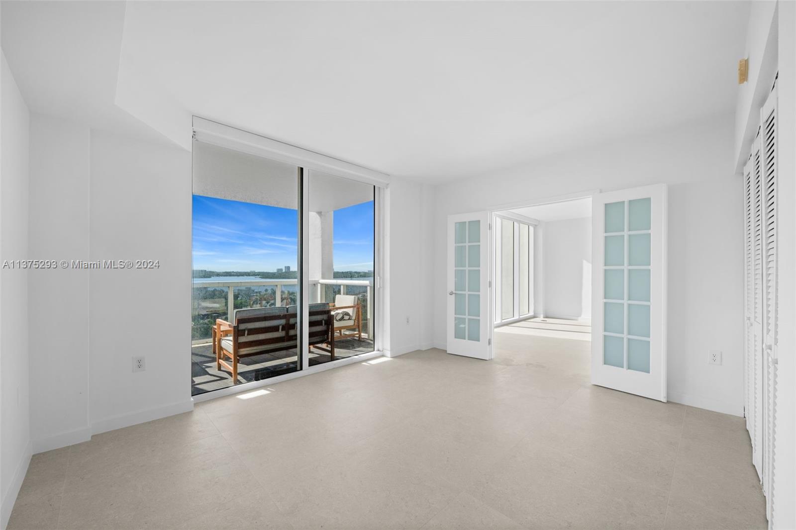 Harbour House Condo - Residential Lease