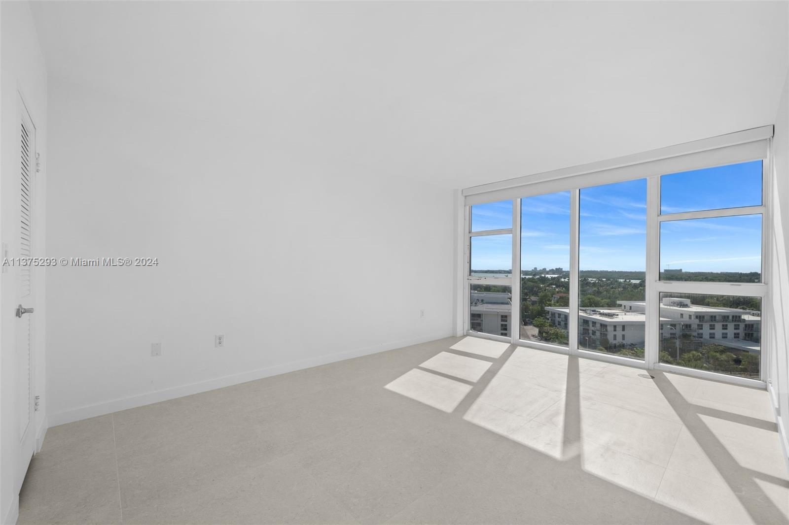 Harbour House Condo - Residential Lease