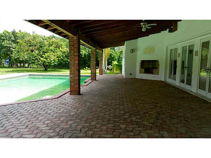 13 55 40   .90 AC RIDGELI - Residential Lease