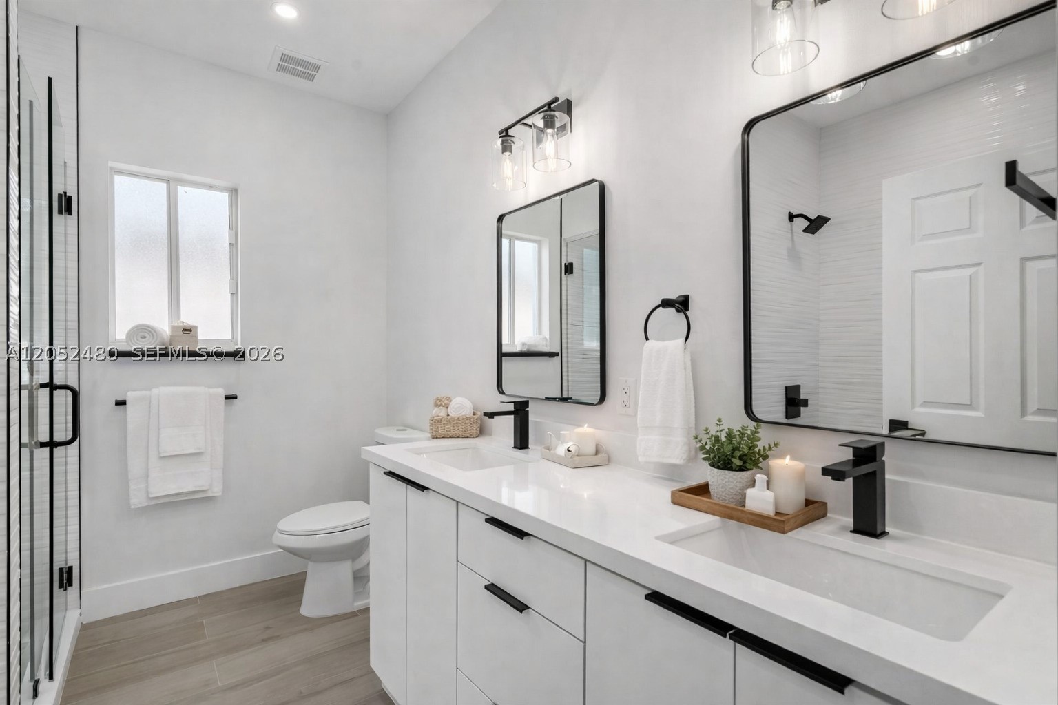 EMILIOS PLACE AT OASIS - Residential