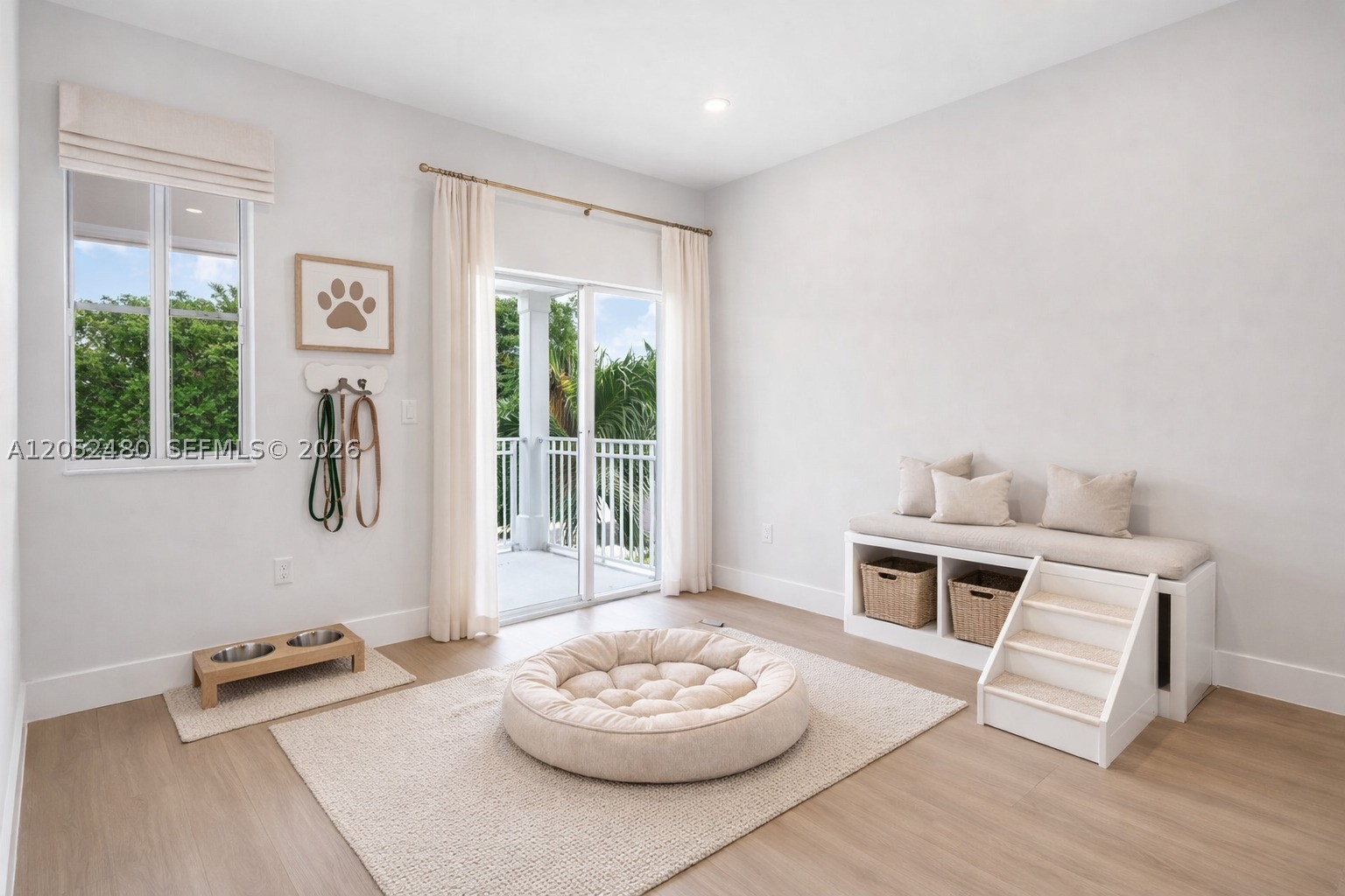 EMILIOS PLACE AT OASIS - Residential