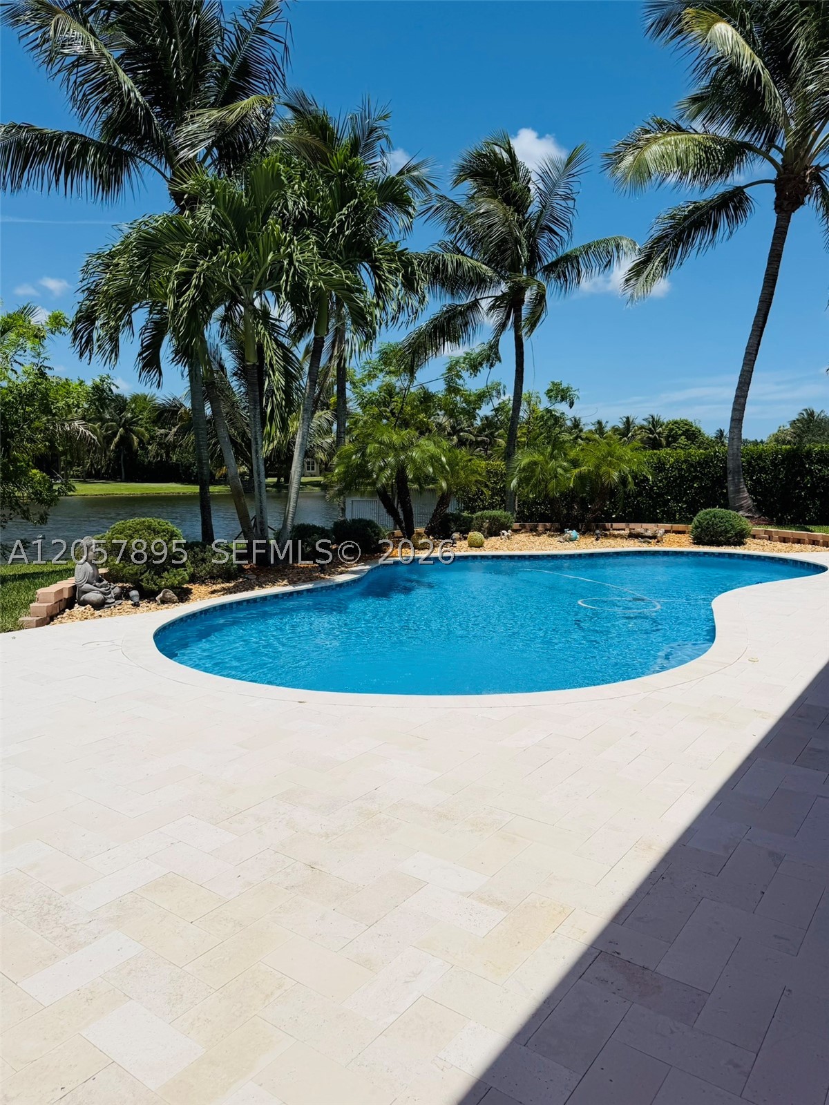RIVERSTONE - Residential