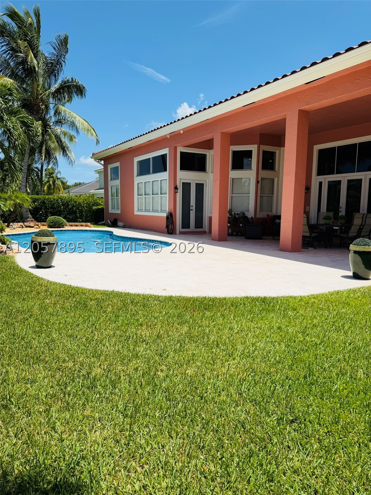 RIVERSTONE - Residential