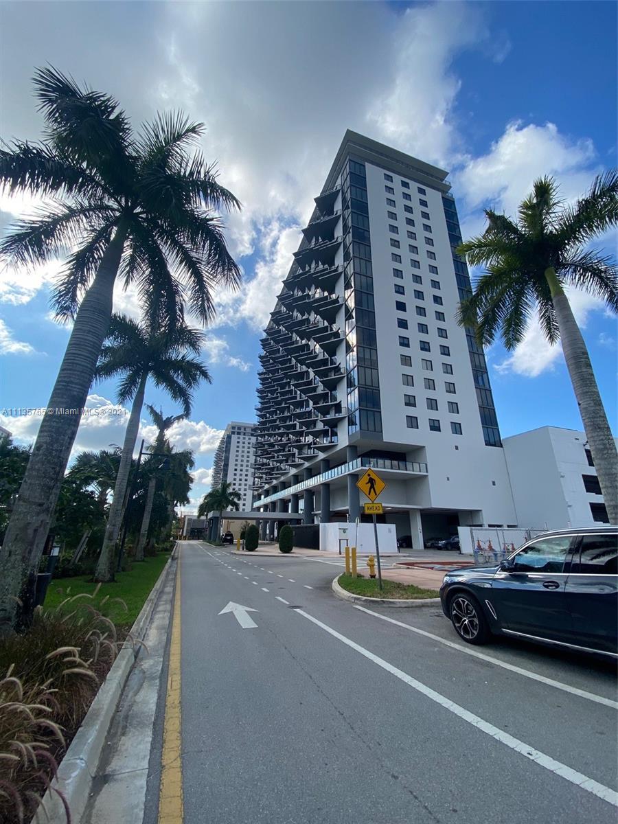 5252 PASEO CONDO - Residential Lease