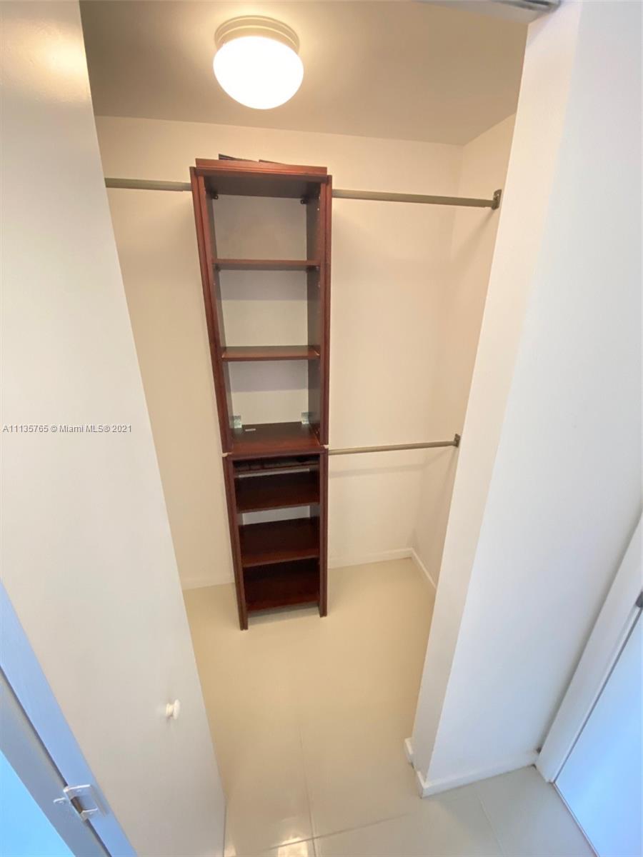 5252 PASEO CONDO - Residential Lease