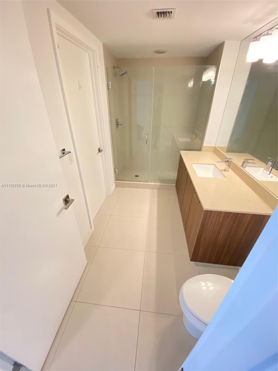 5252 PASEO CONDO - Residential Lease
