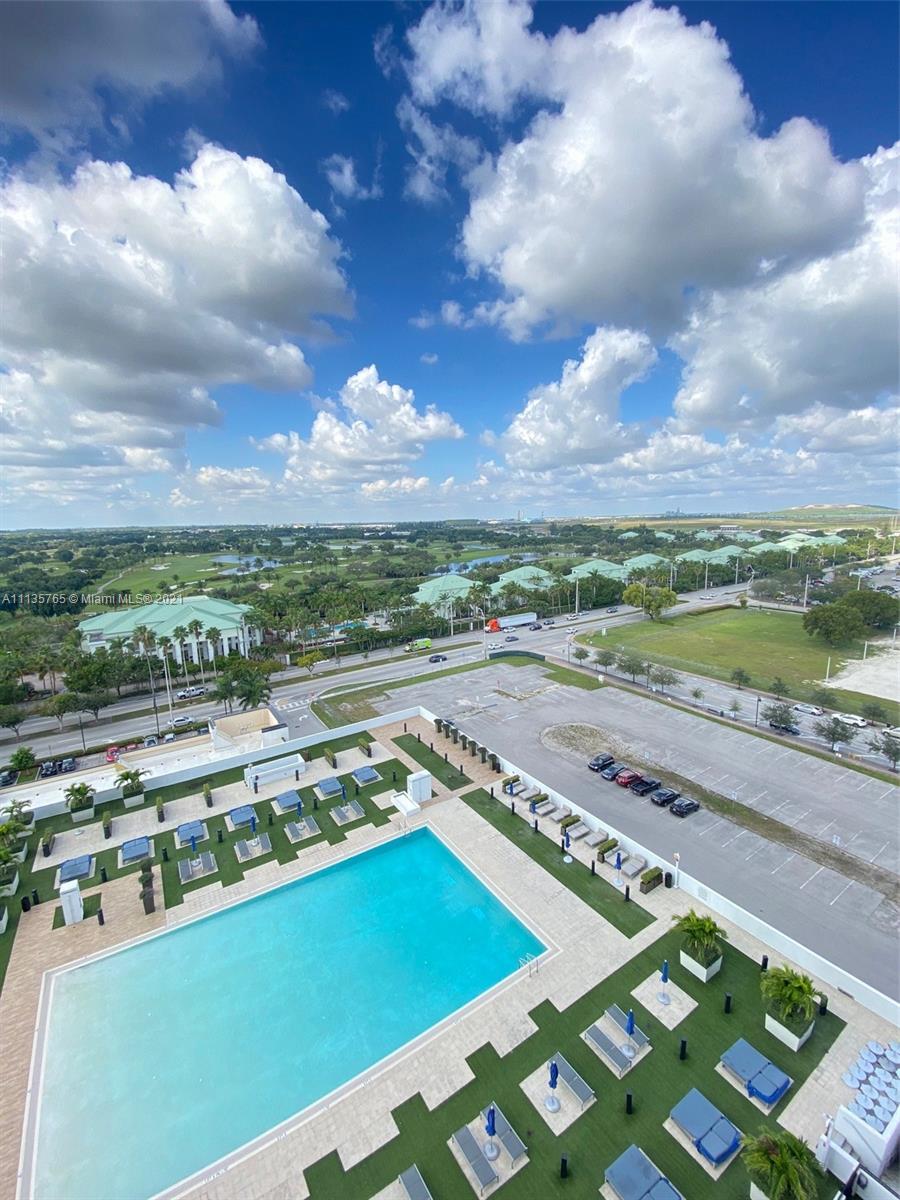1/1 Very modern in the heart of downtown Doral. Great location easy to show. Use showing assist.