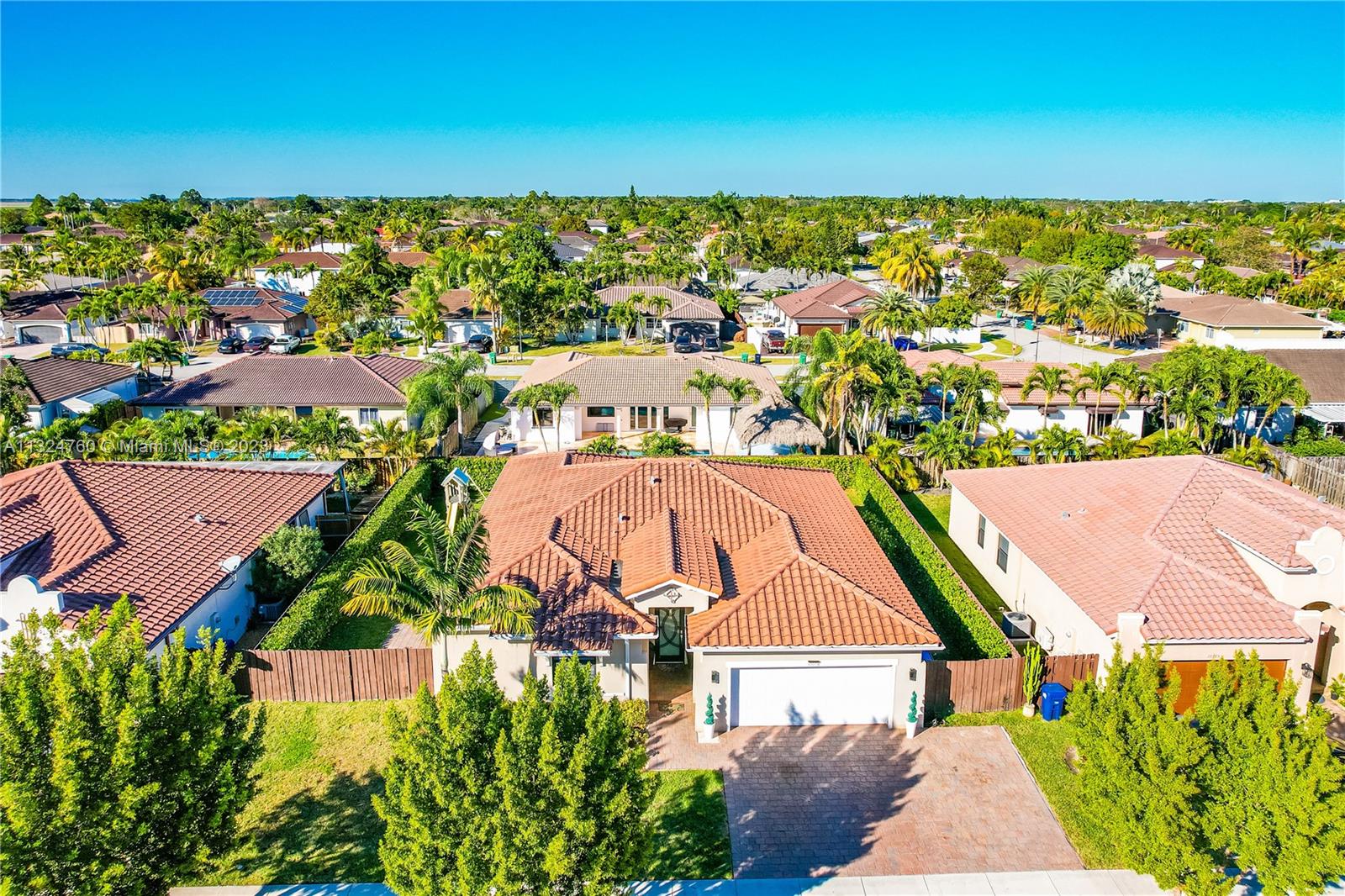 VENETIAN PARC WEST - Residential