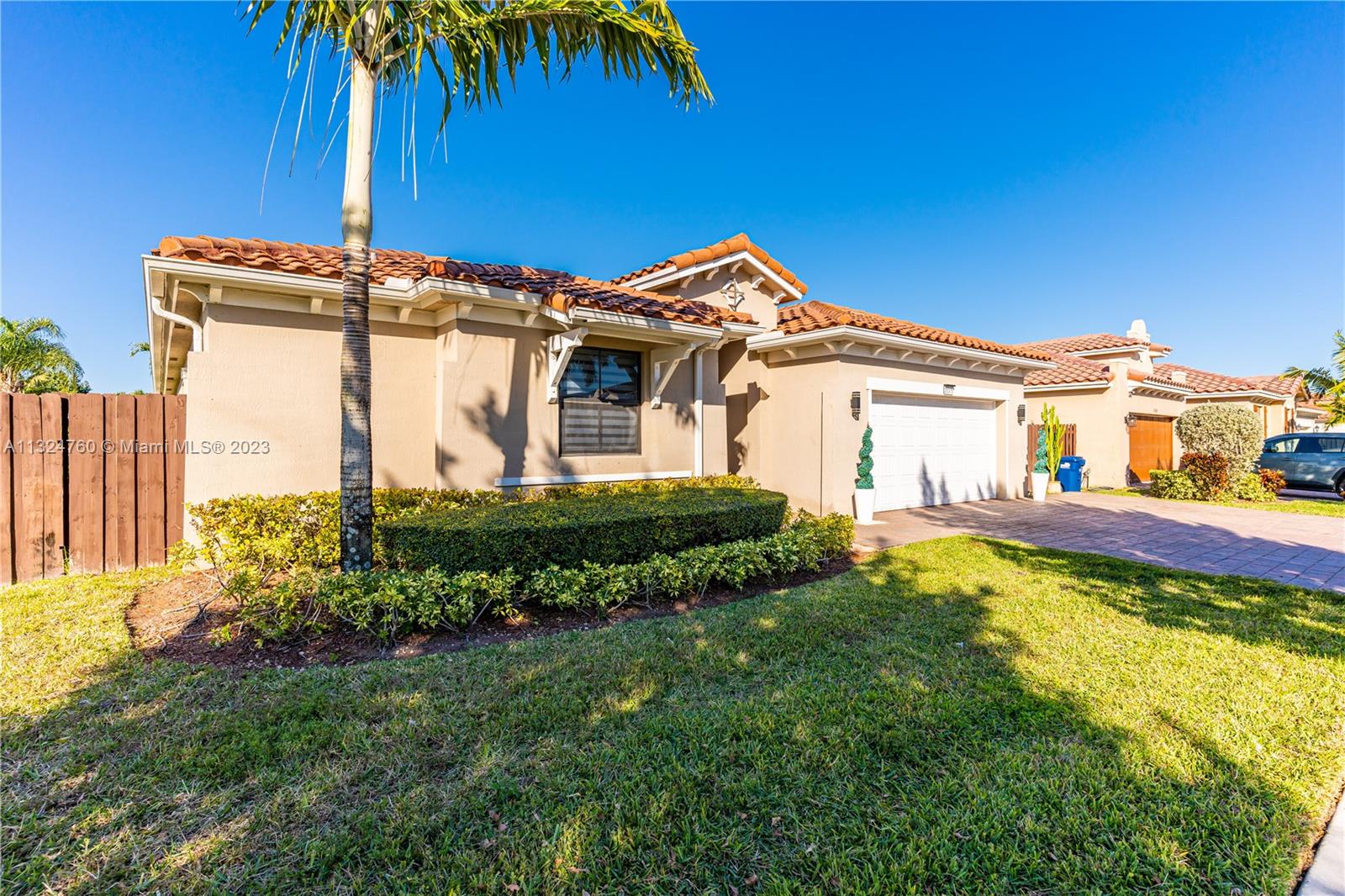 VENETIAN PARC WEST - Residential