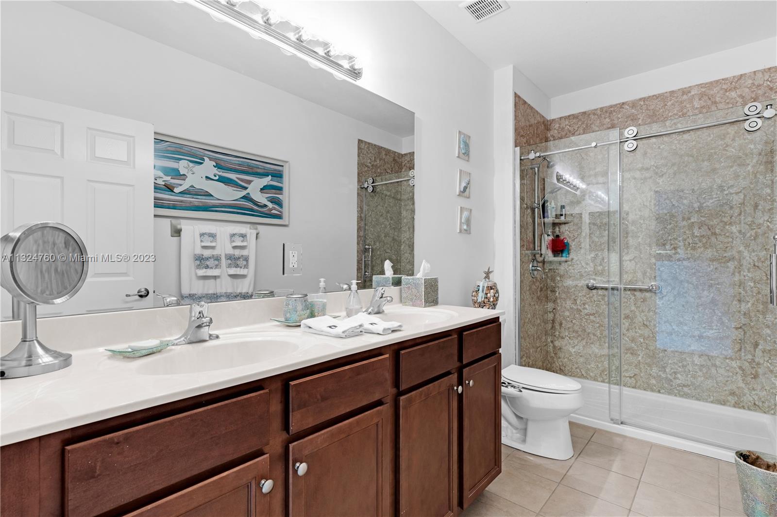 VENETIAN PARC WEST - Residential
