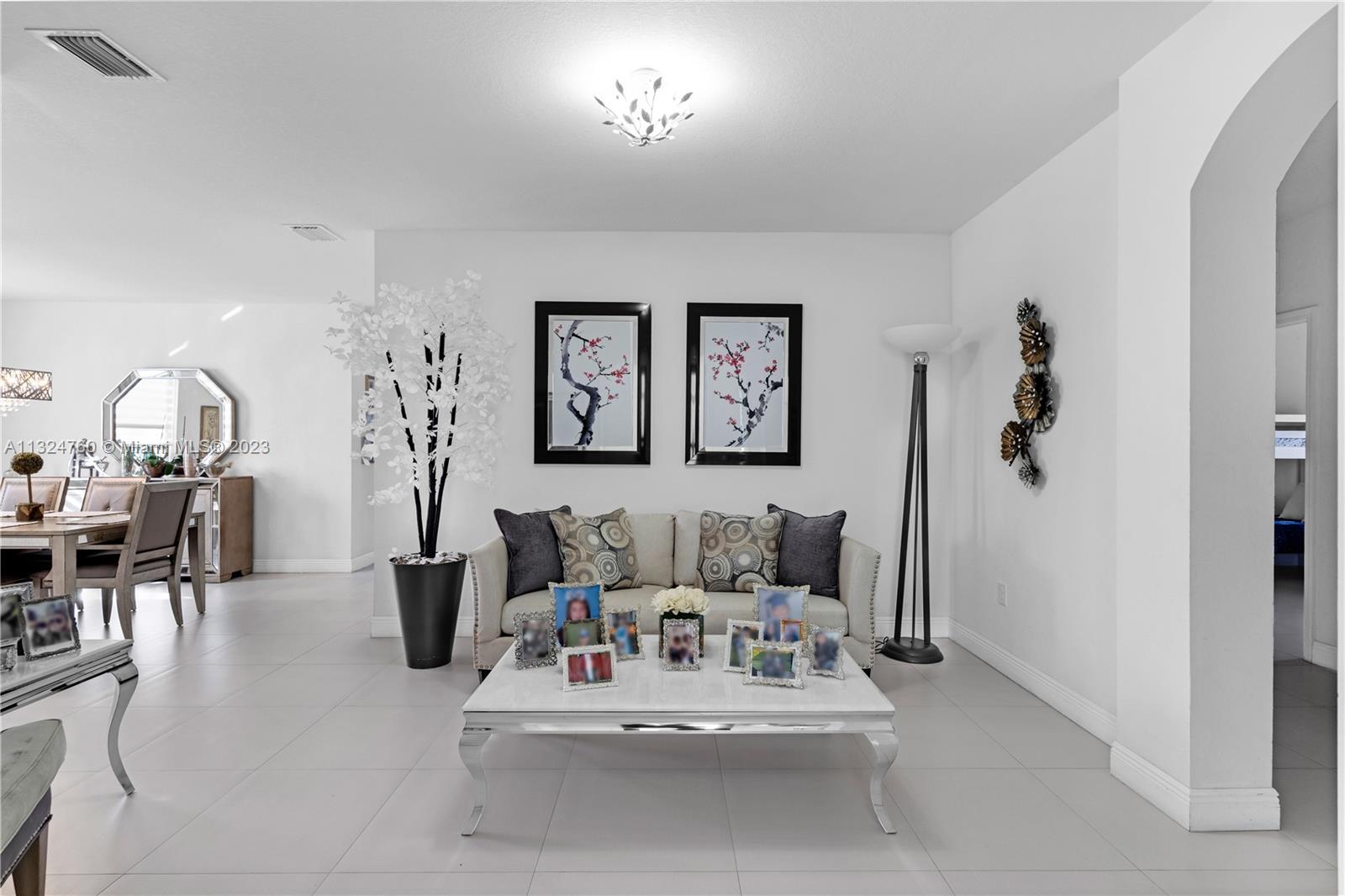 VENETIAN PARC WEST - Residential