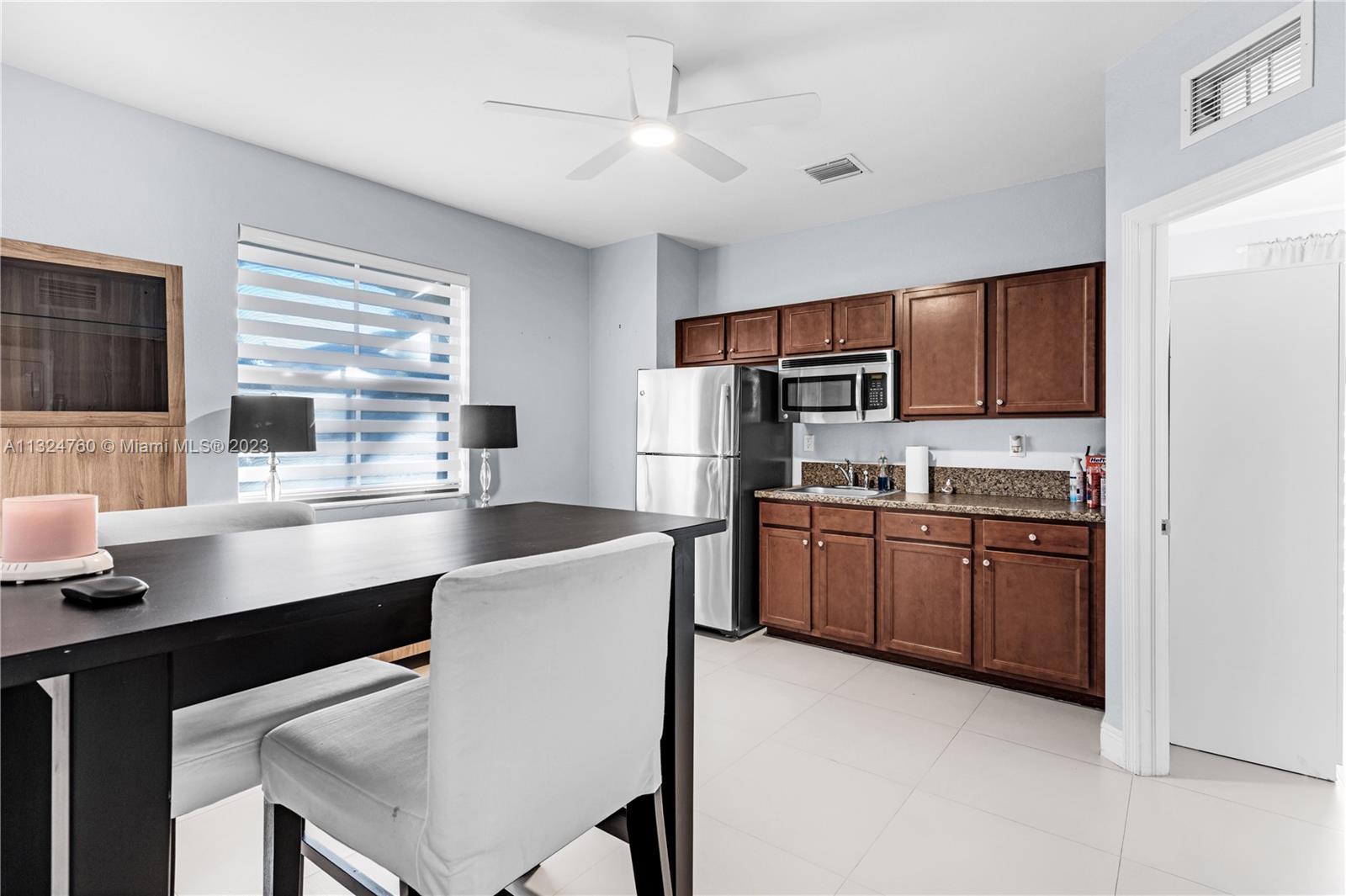 VENETIAN PARC WEST - Residential