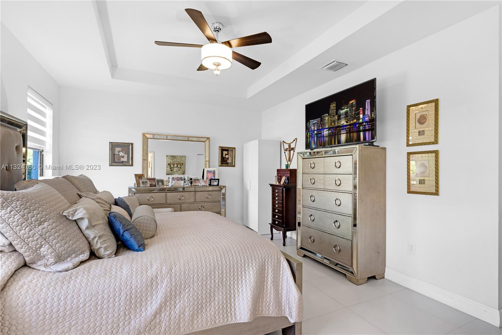 VENETIAN PARC WEST - Residential