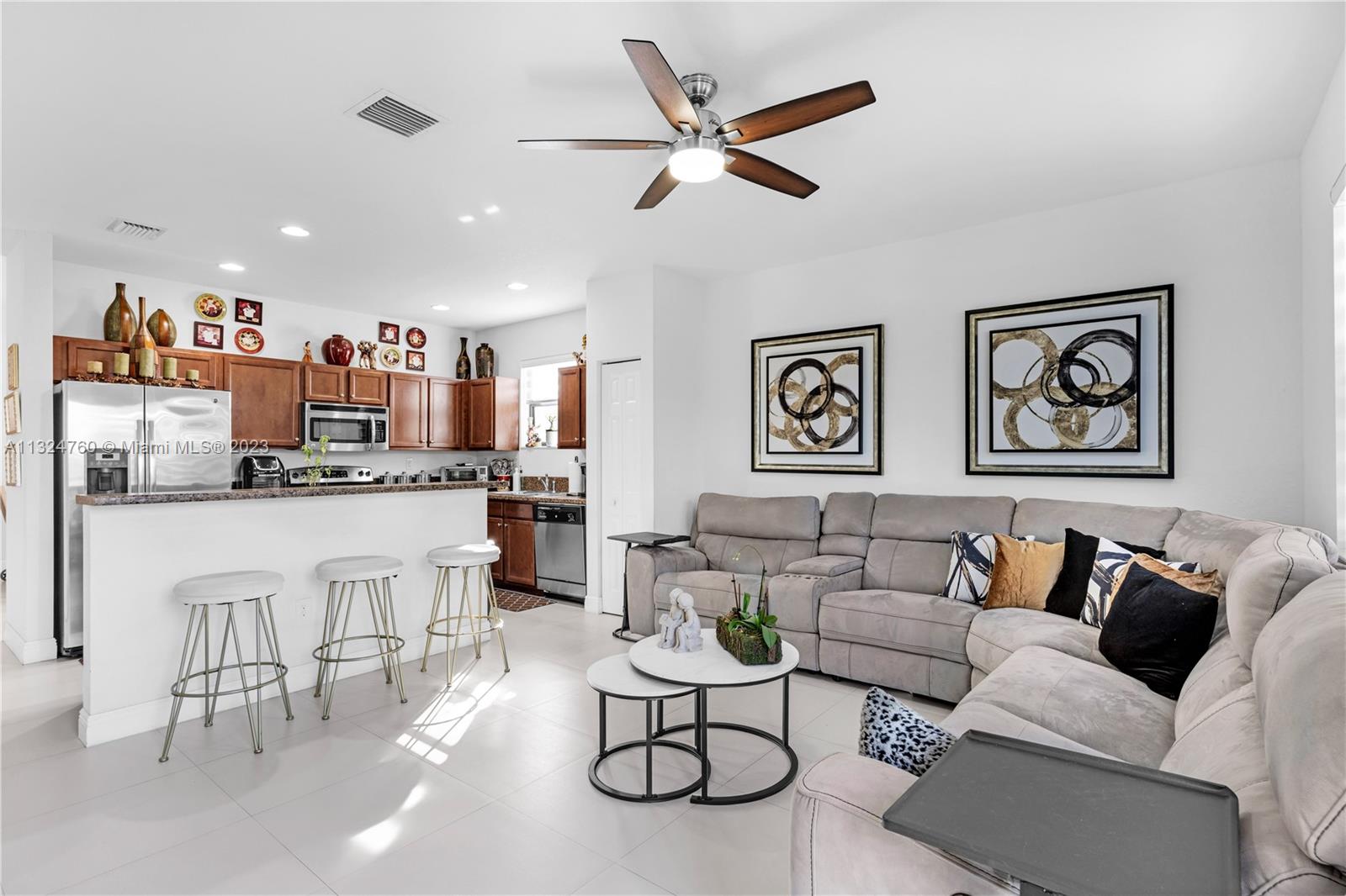 VENETIAN PARC WEST - Residential