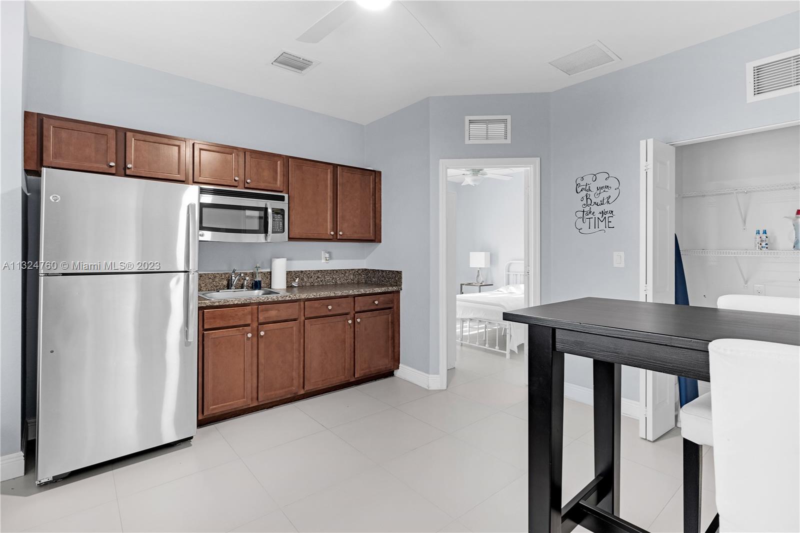 VENETIAN PARC WEST - Residential