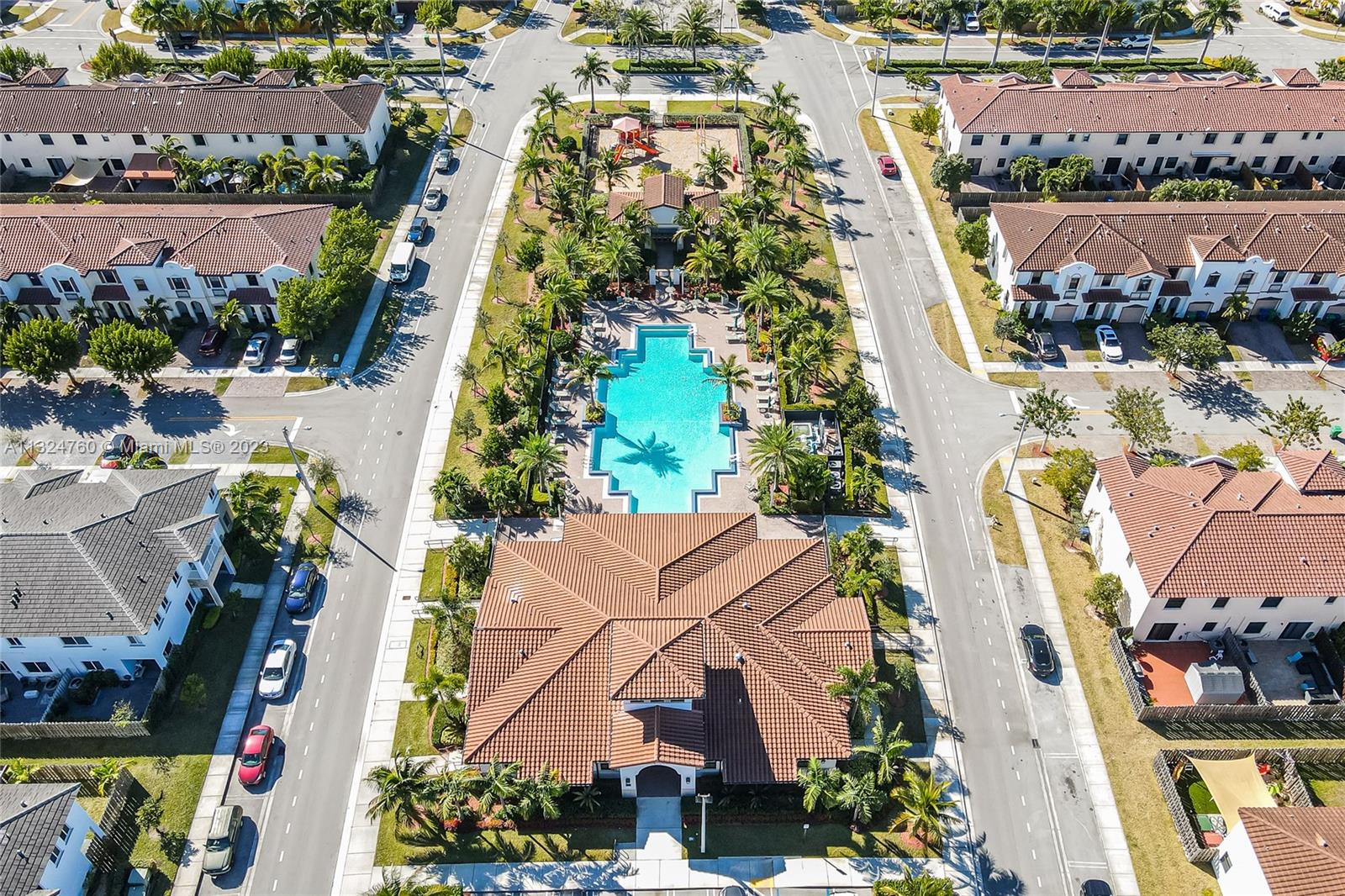 VENETIAN PARC WEST - Residential