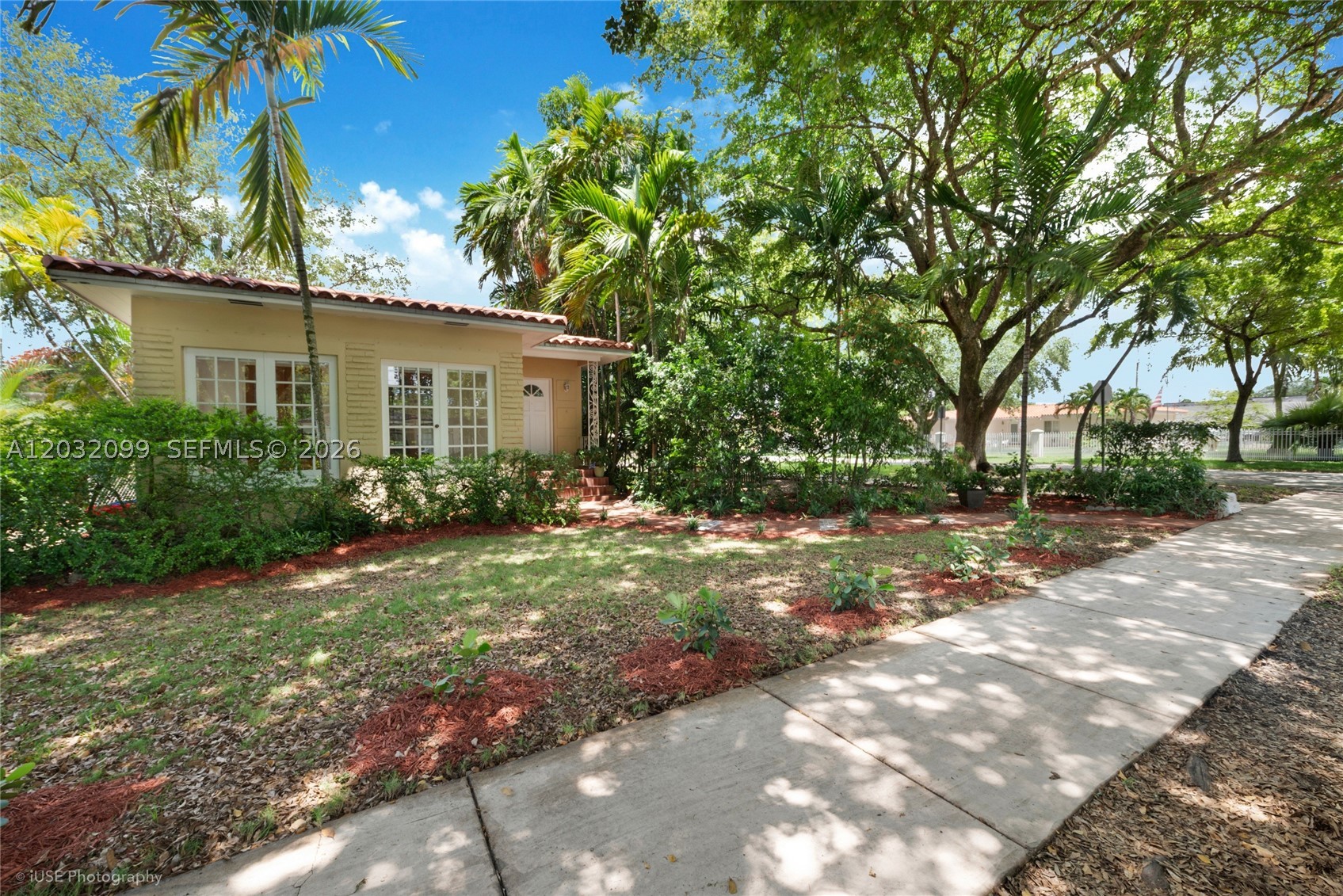 CORAL GABLES GRANADA SEC - Residential Lease