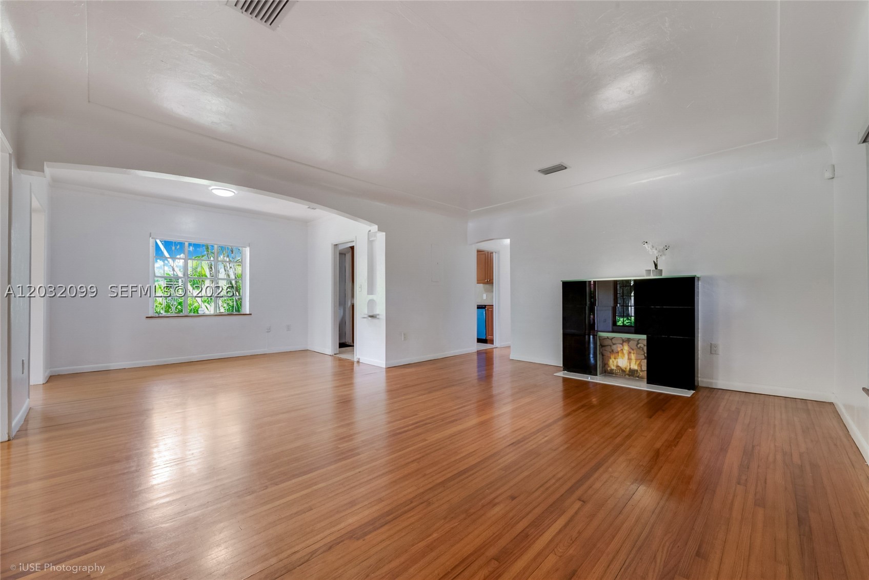 CORAL GABLES GRANADA SEC - Residential Lease