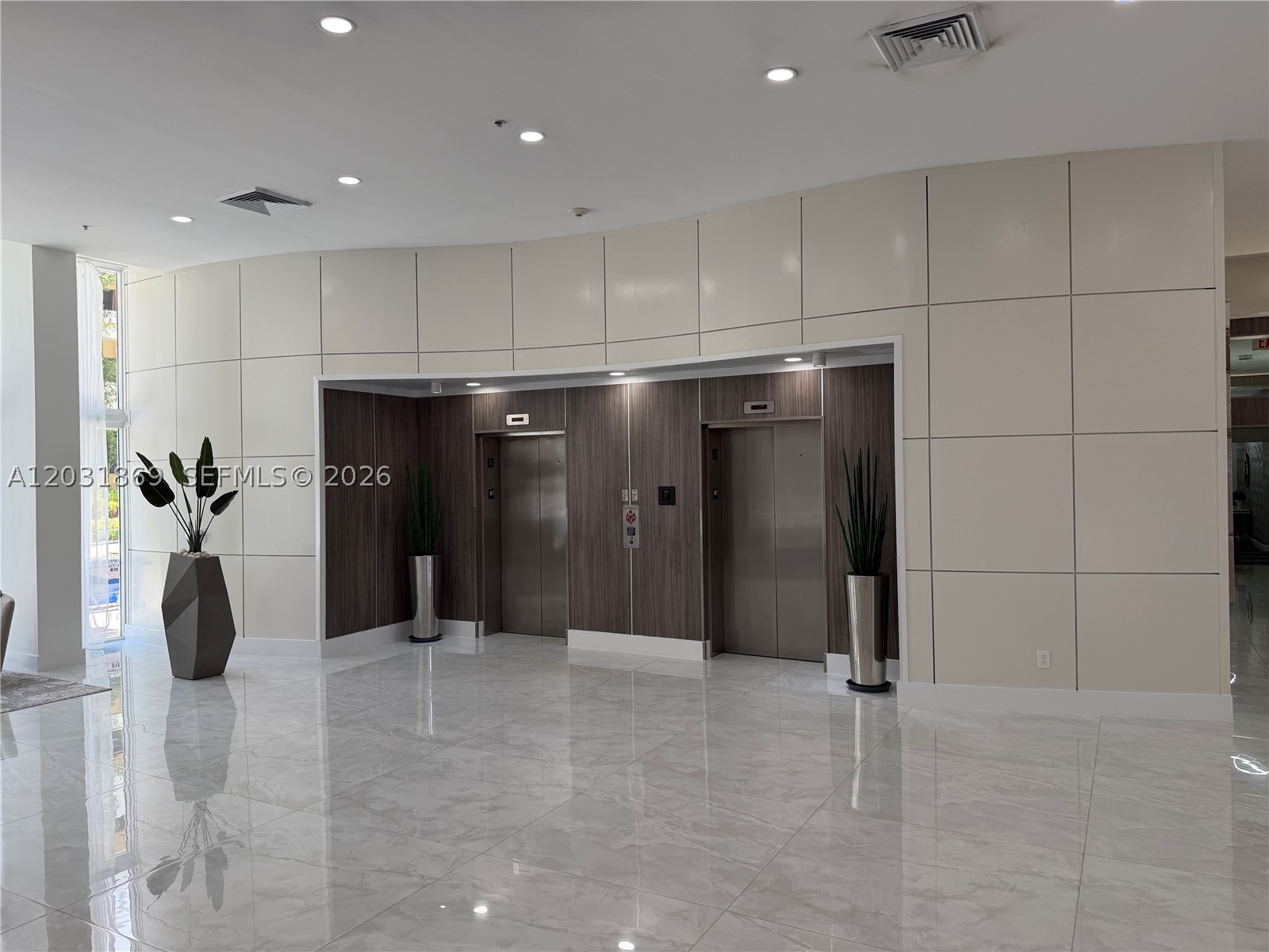 VENTURE AT AVENTURA EAST - Residential