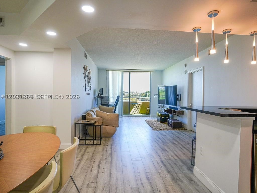 VENTURE AT AVENTURA EAST - Residential
